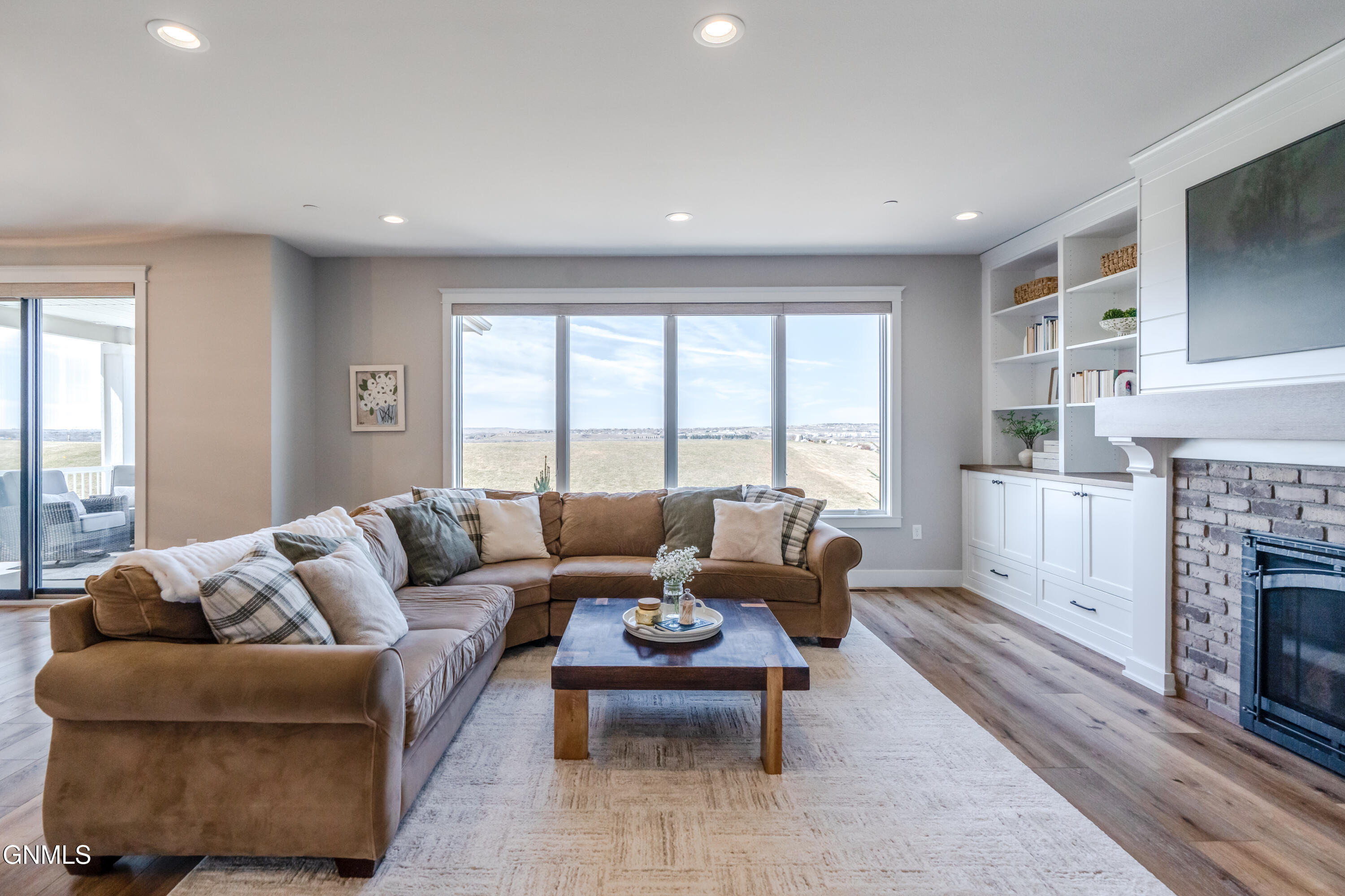 3312 Promontory Drive