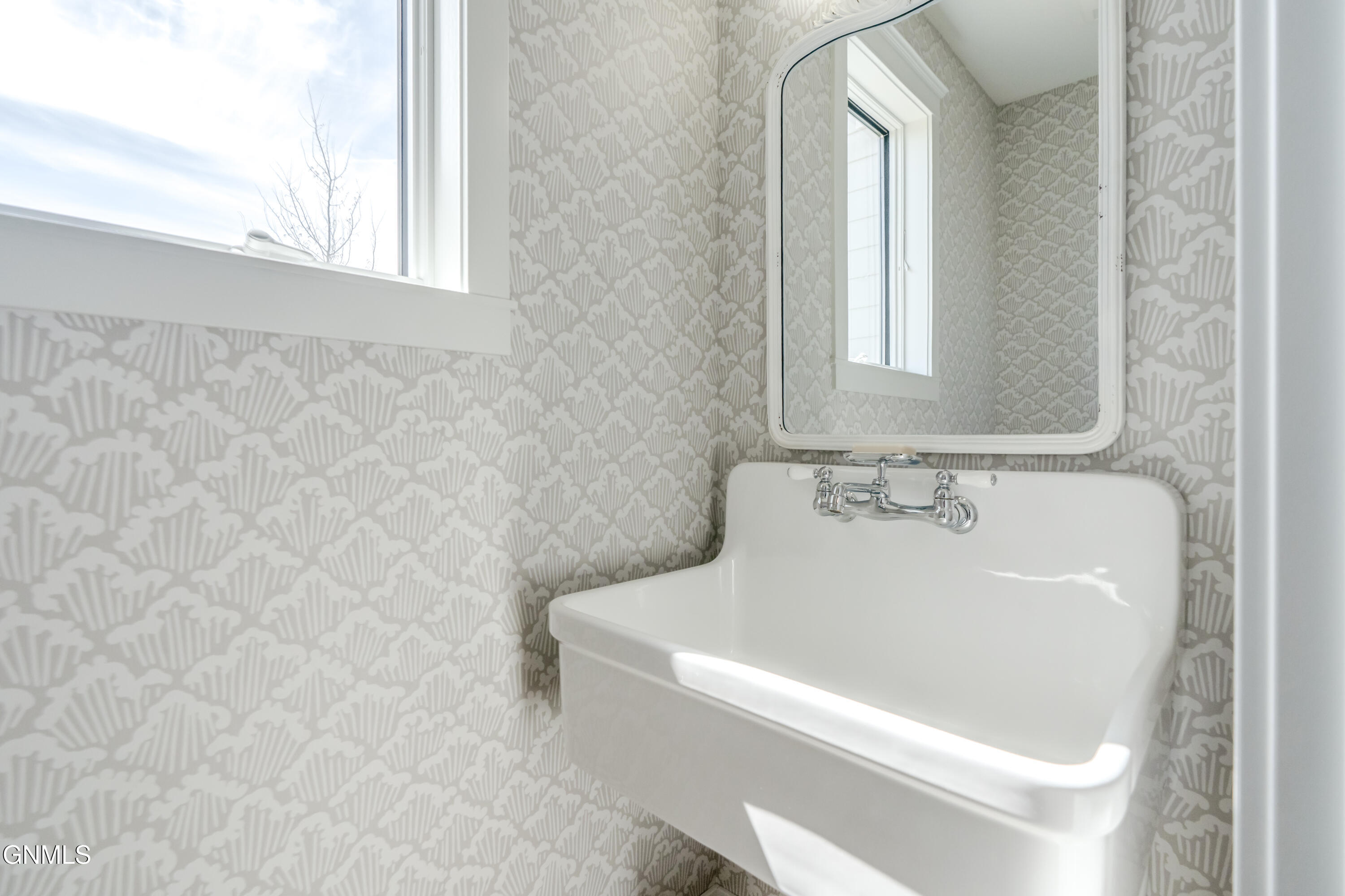 3312 Promontory Drive