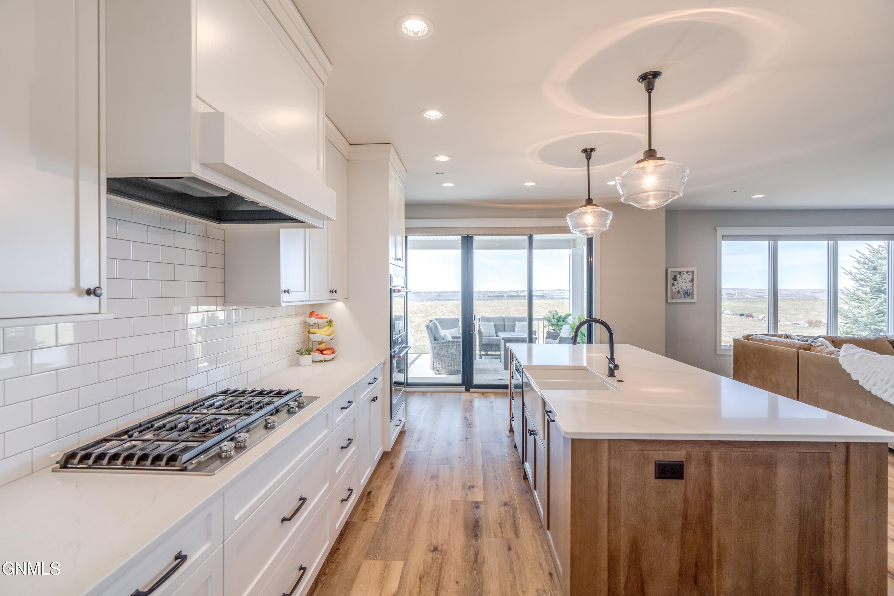 3312 Promontory Drive