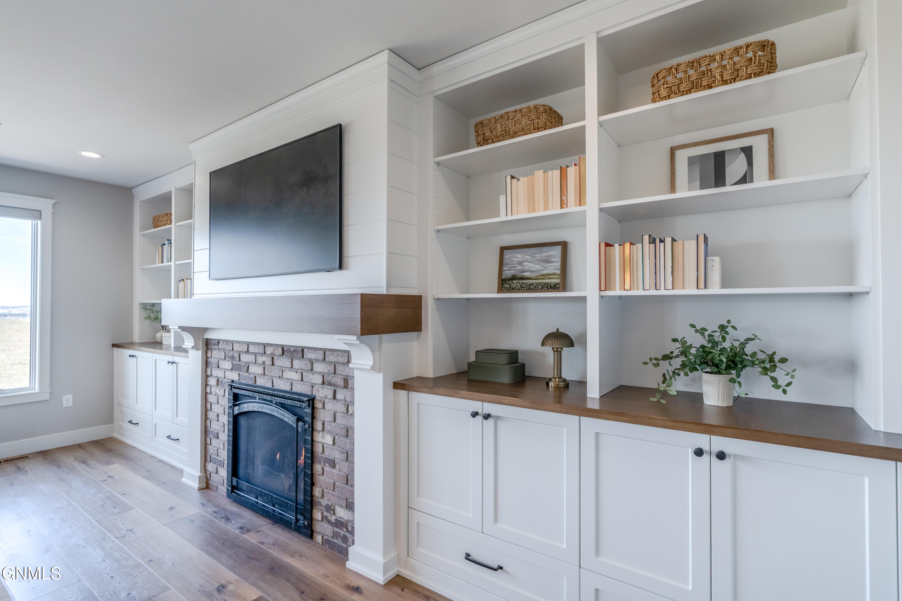 3312 Promontory Drive