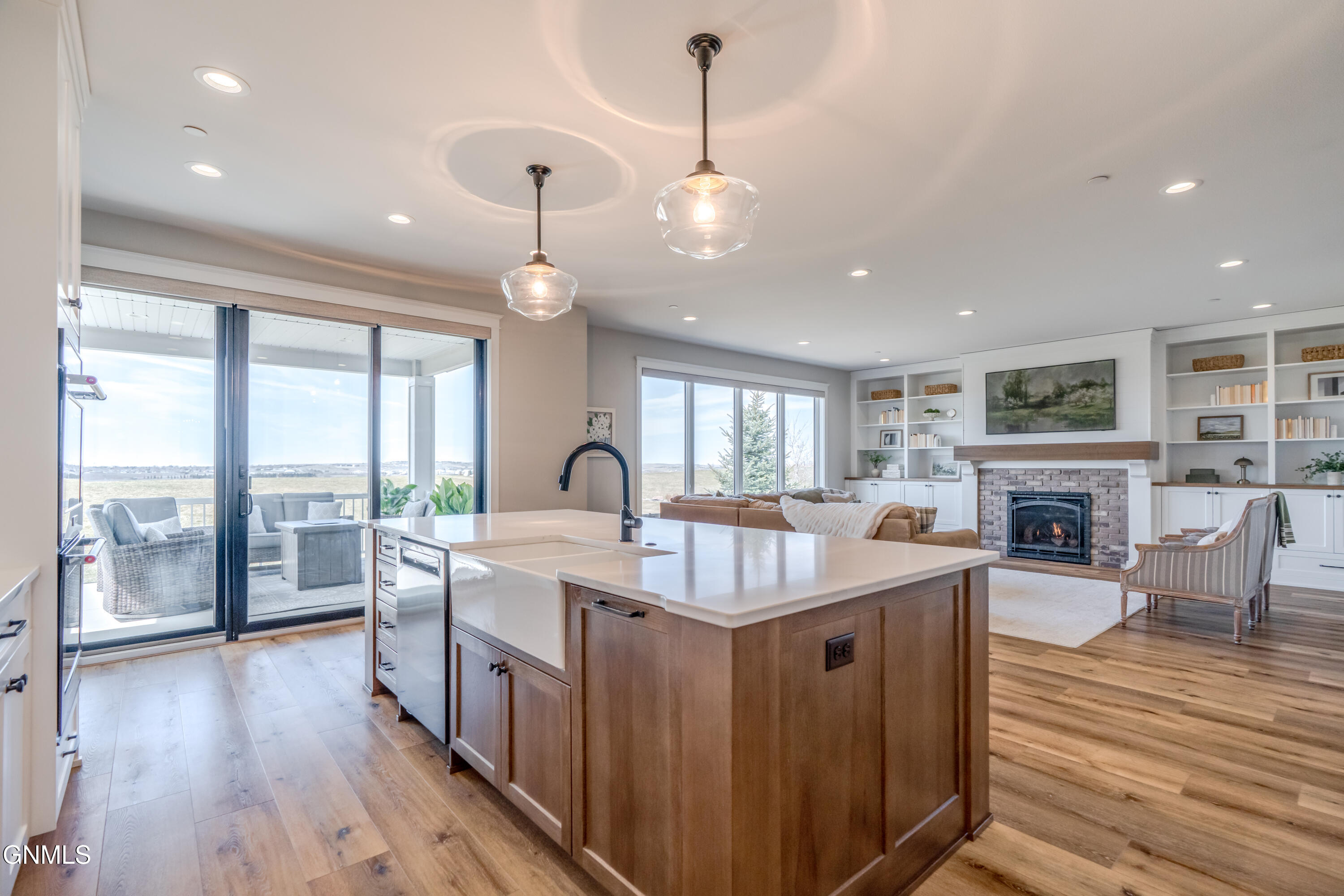 3312 Promontory Drive