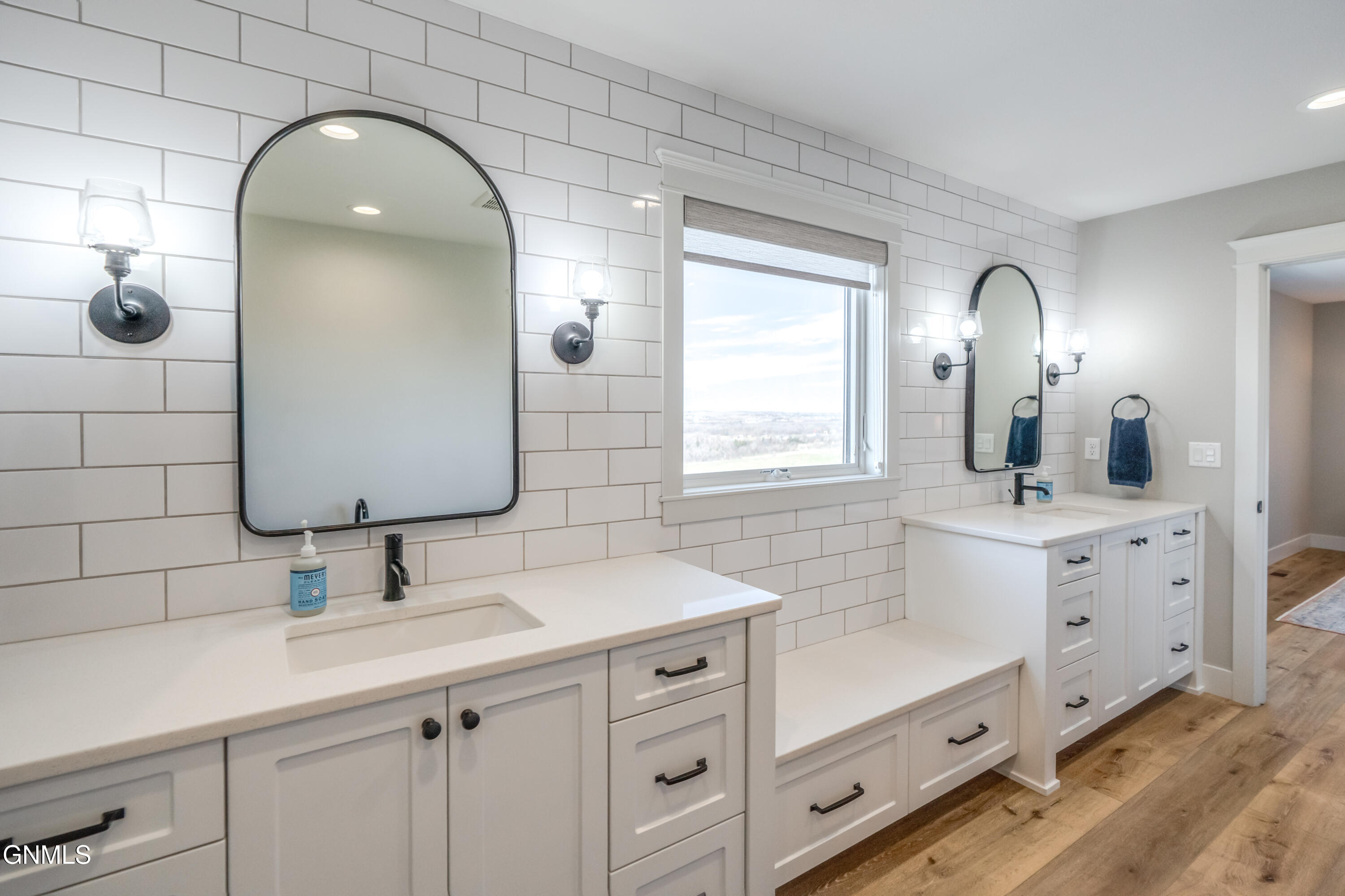 3312 Promontory Drive