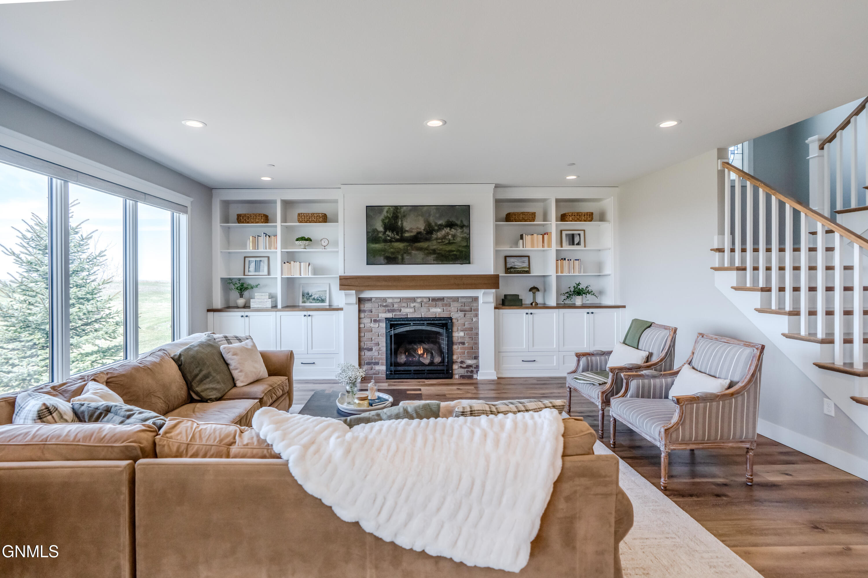 3312 Promontory Drive