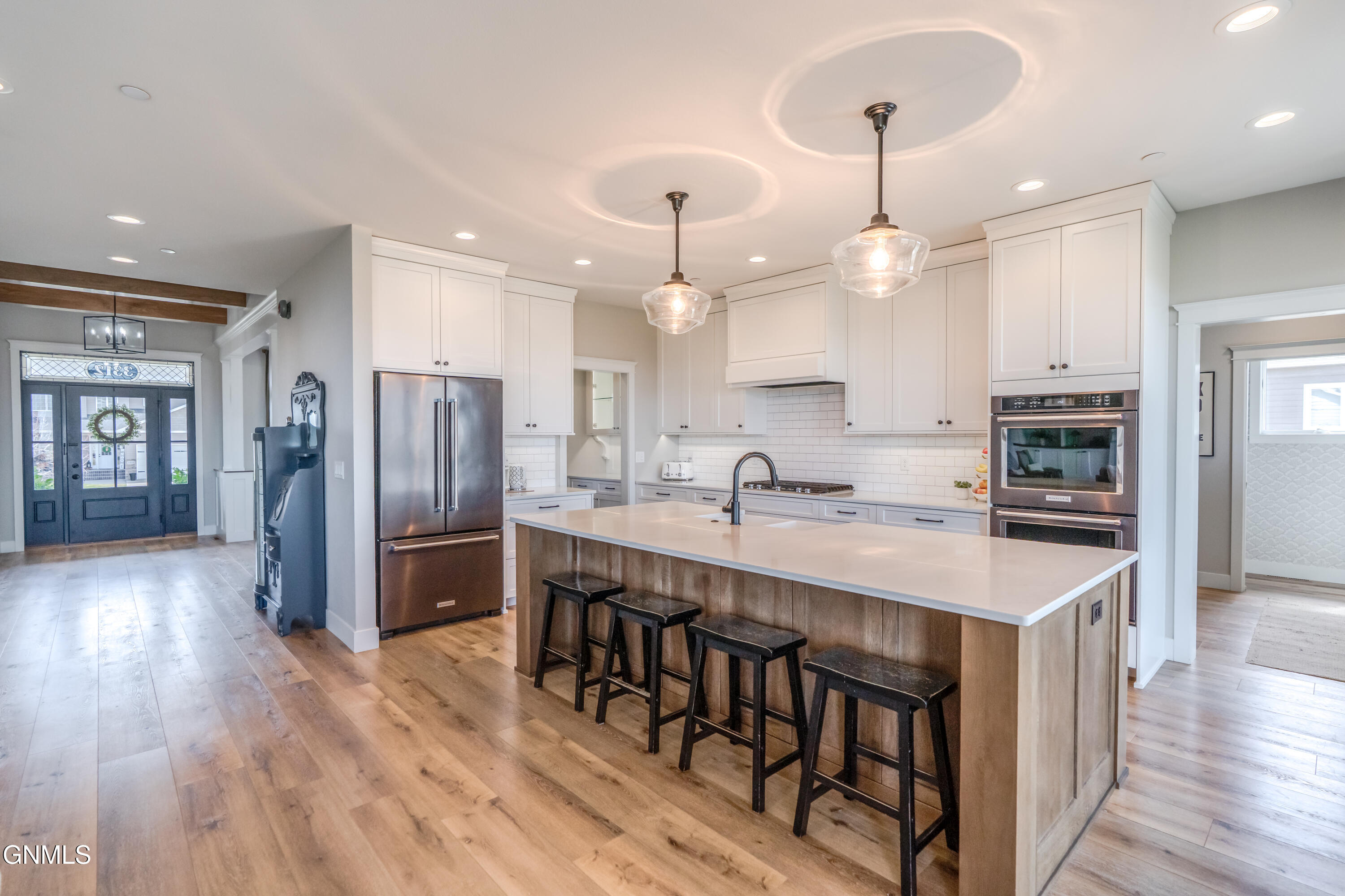 3312 Promontory Drive