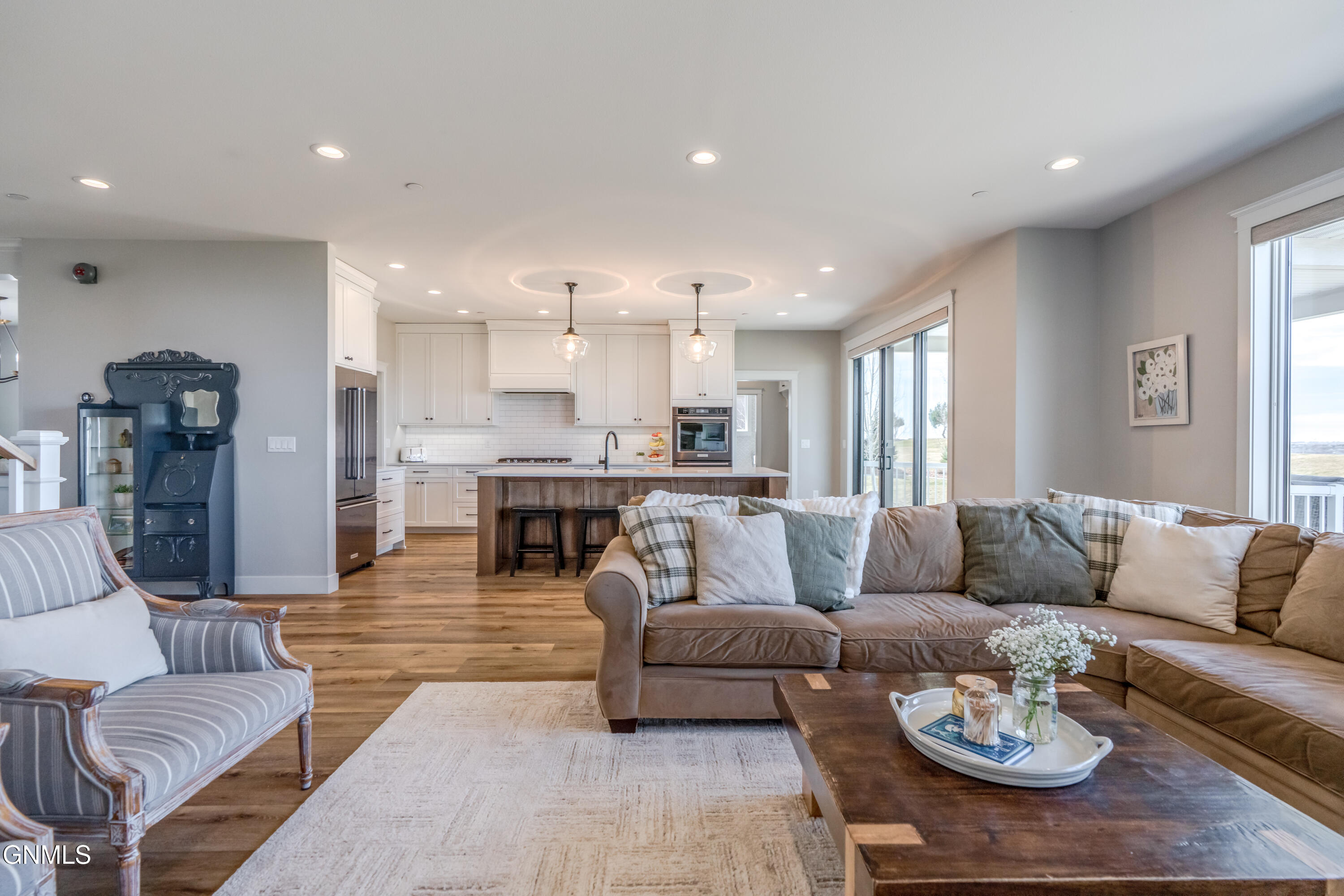 3312 Promontory Drive