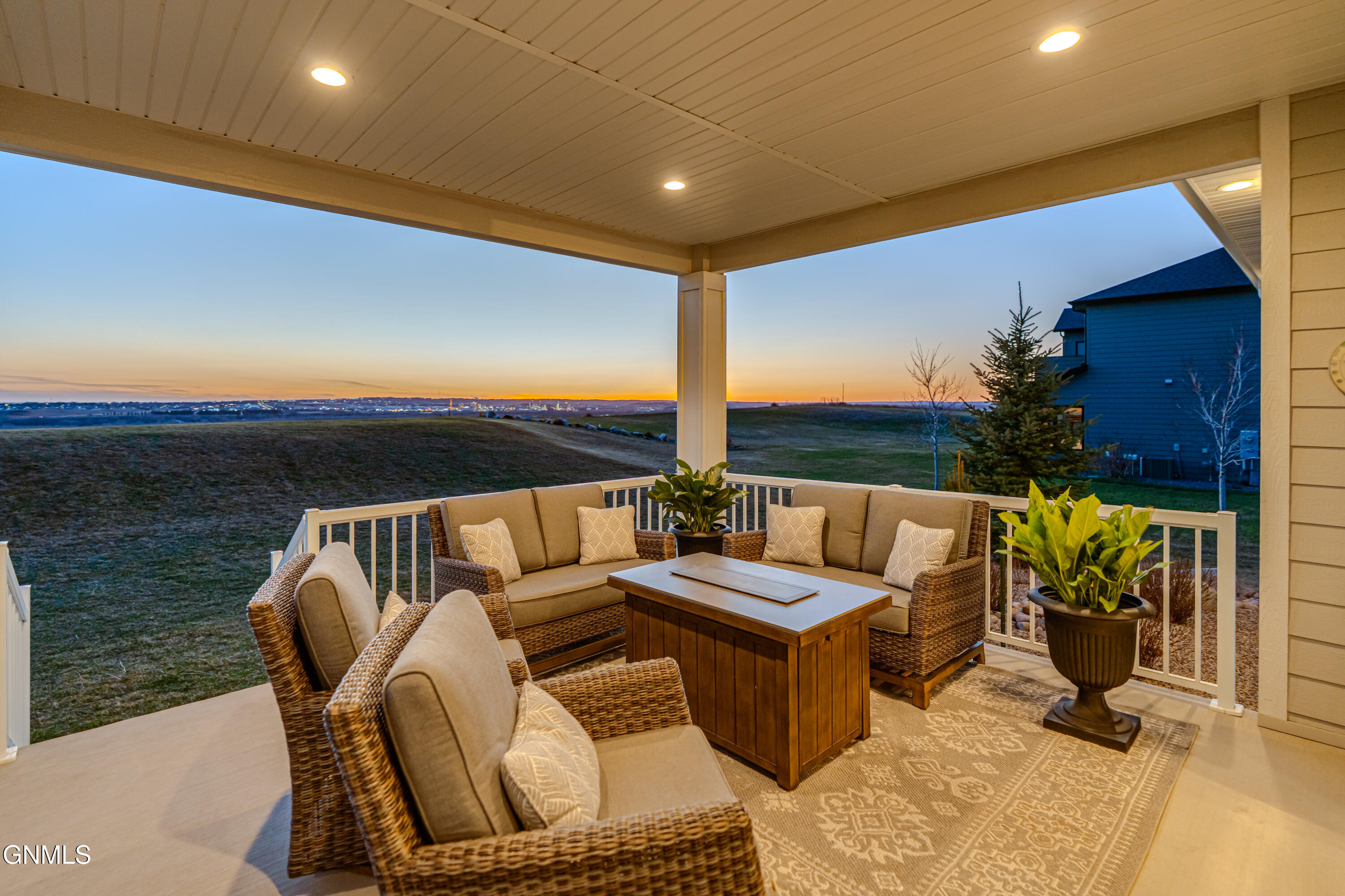 3312 Promontory Drive