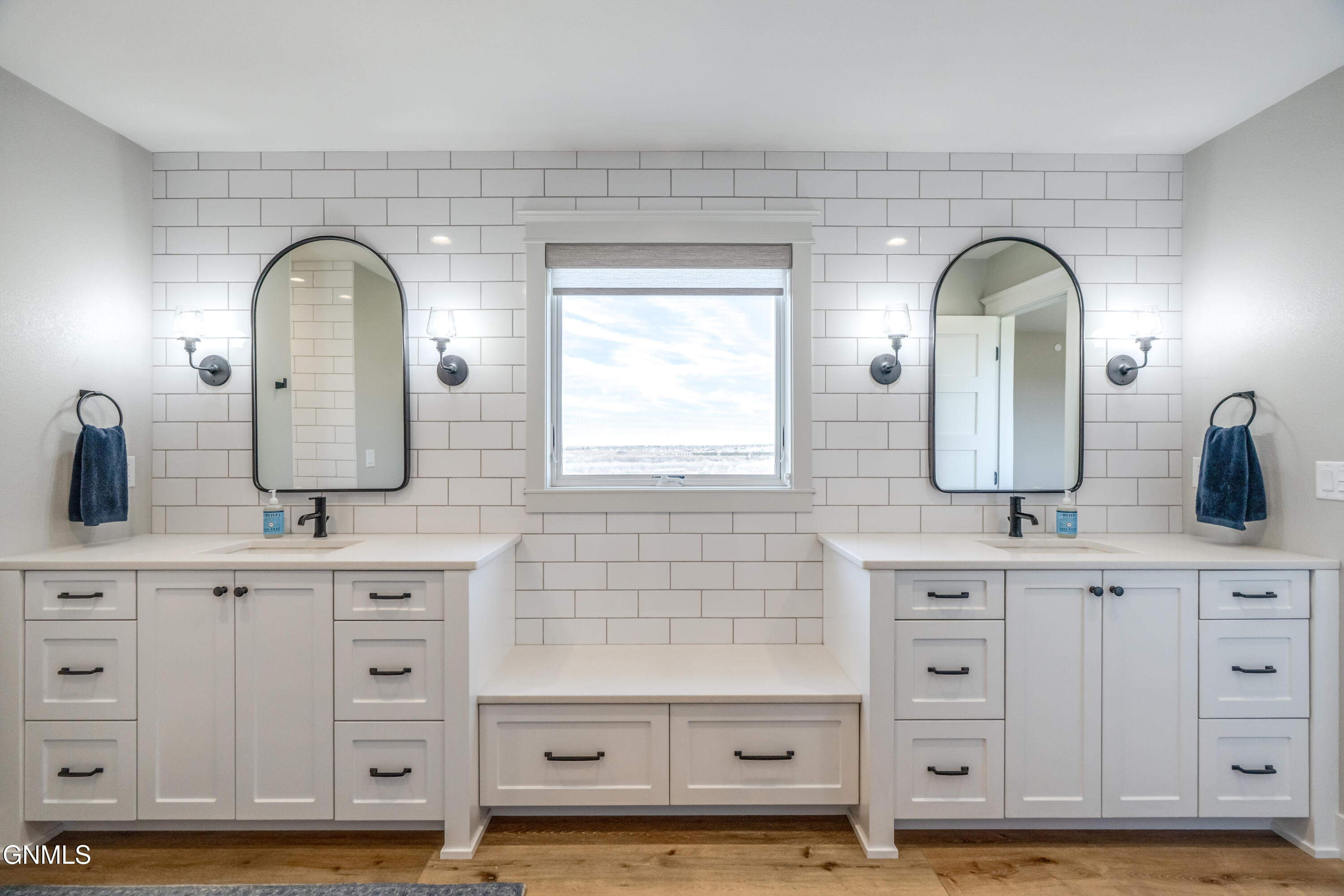 3312 Promontory Drive