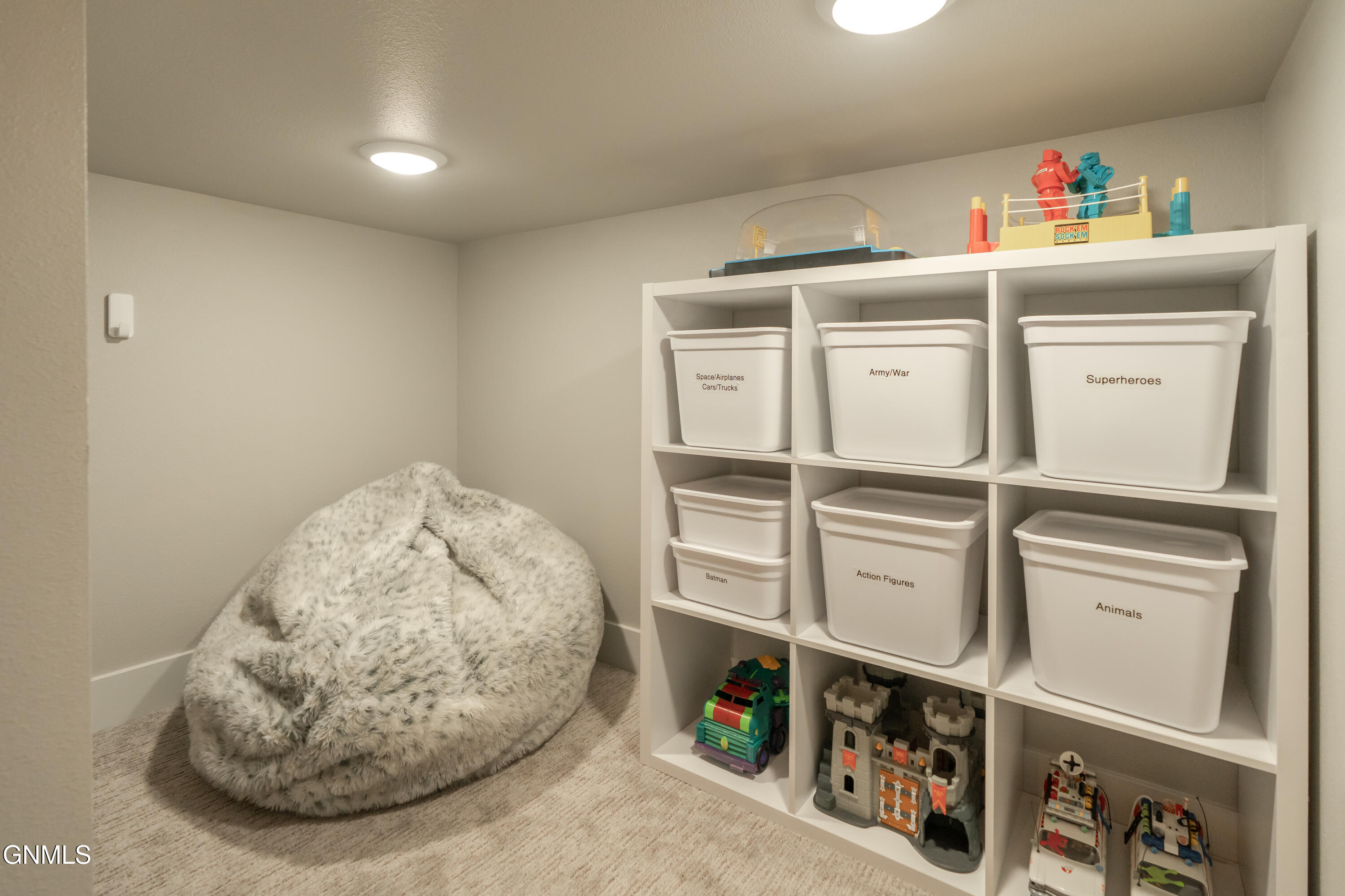 3312 Promontory Drive