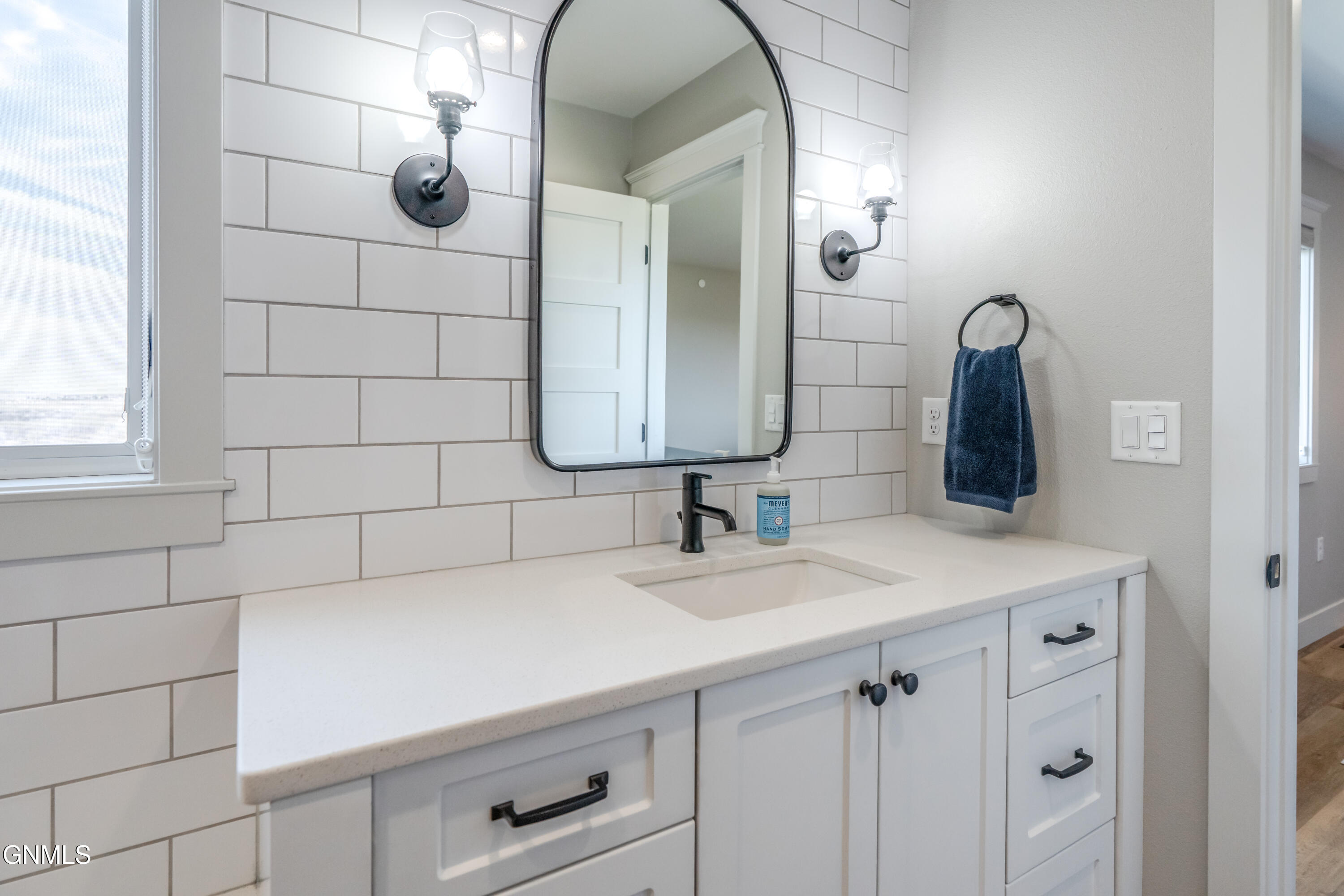 3312 Promontory Drive