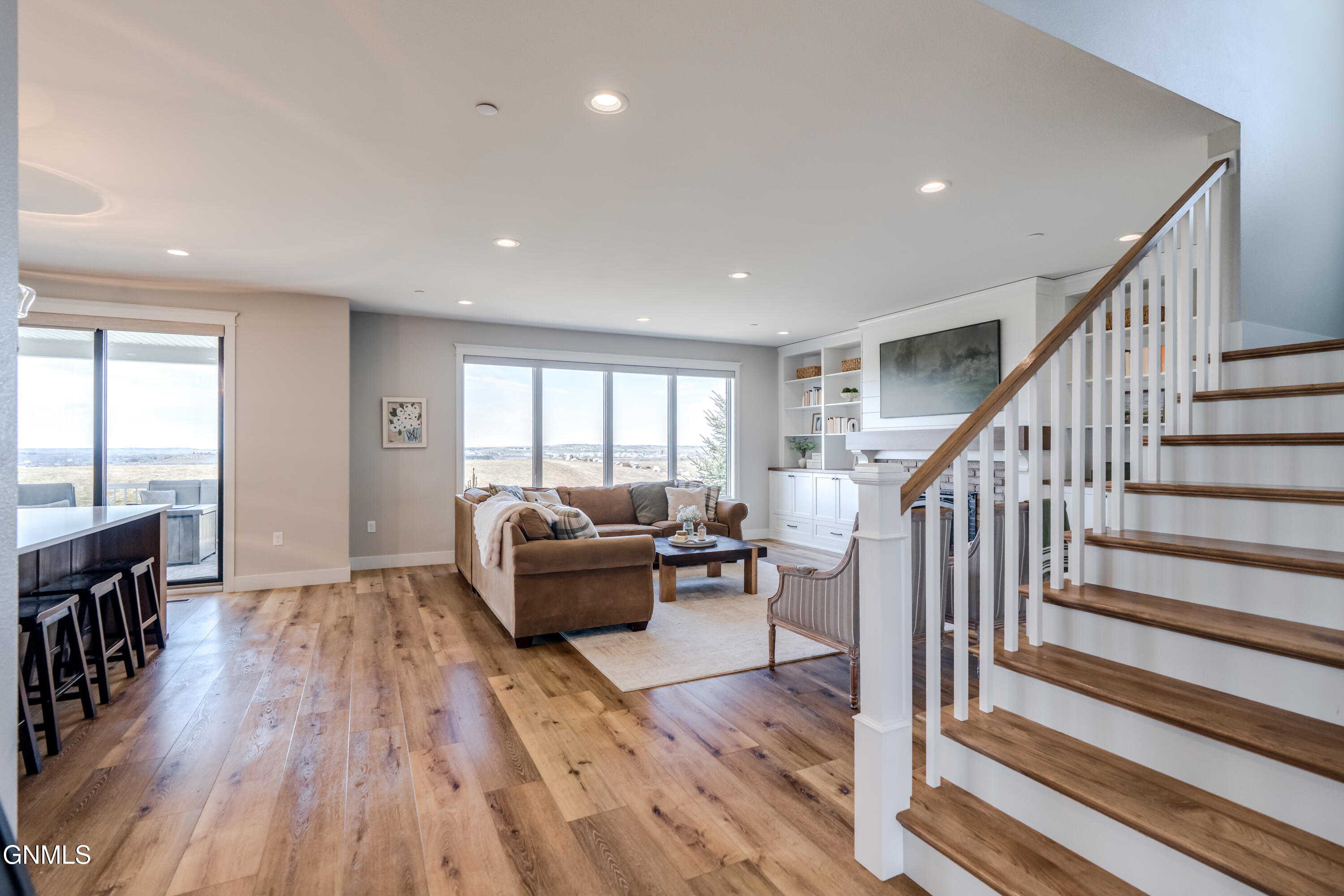 3312 Promontory Drive