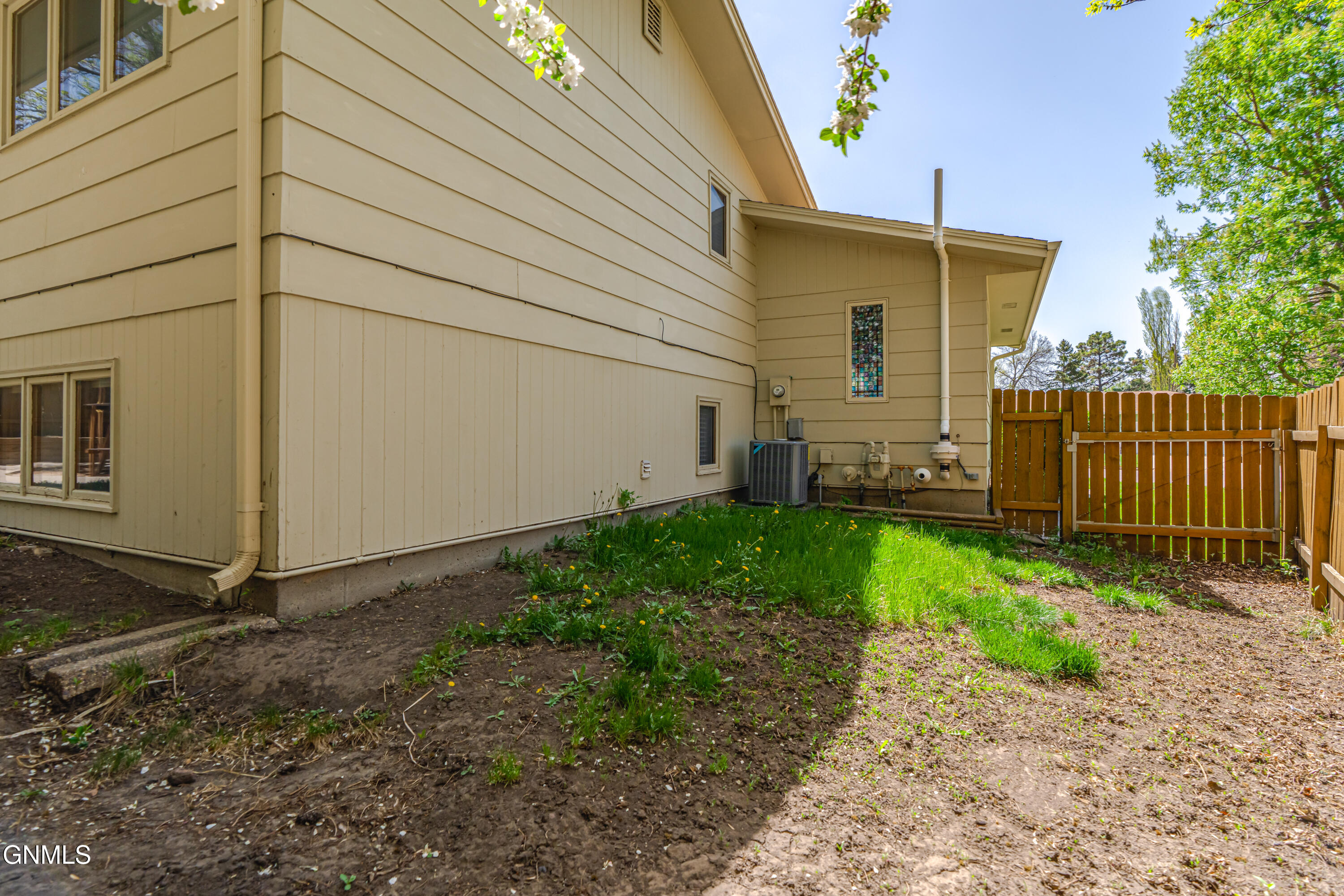 208 Redstone Drive