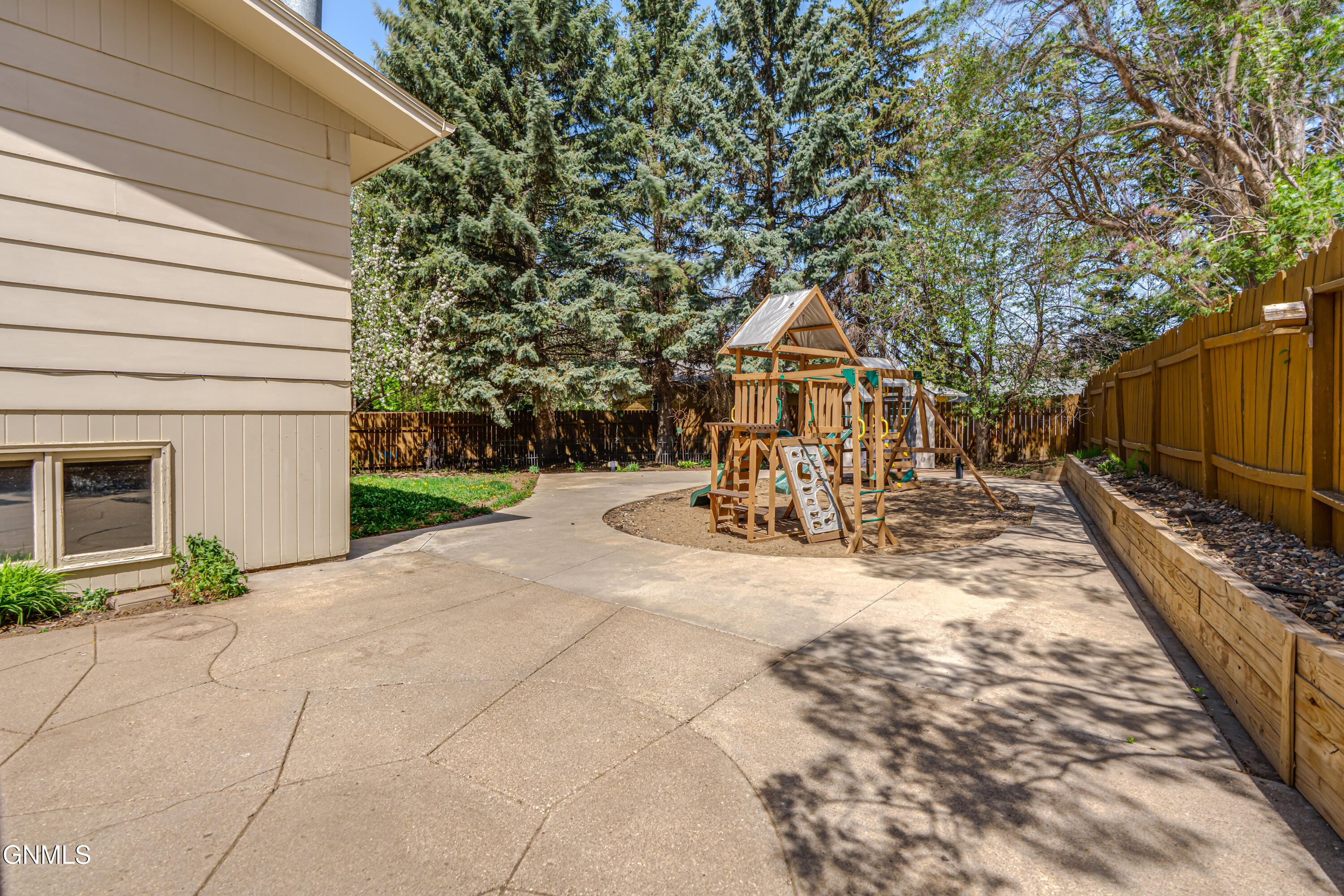 208 Redstone Drive