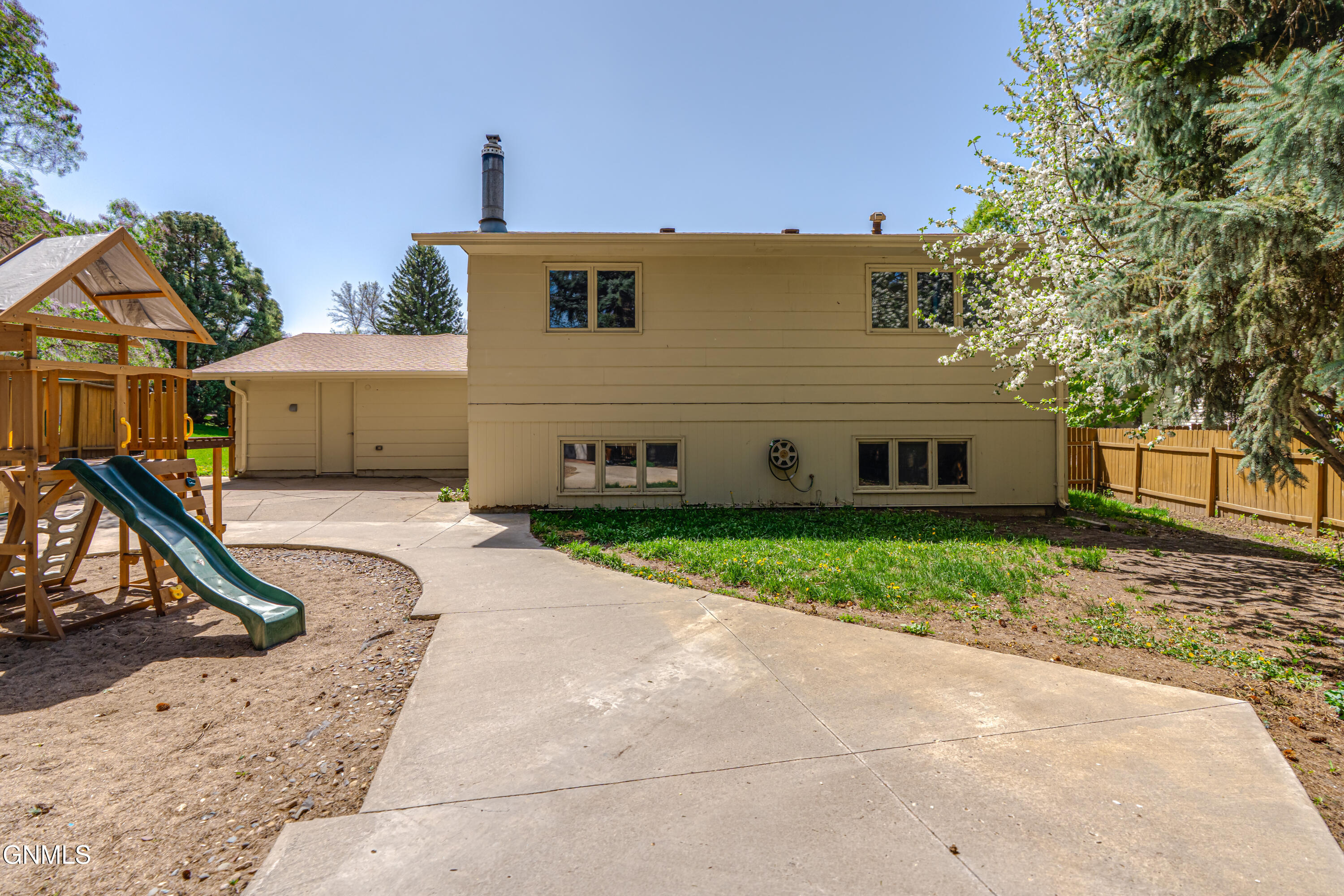 208 Redstone Drive