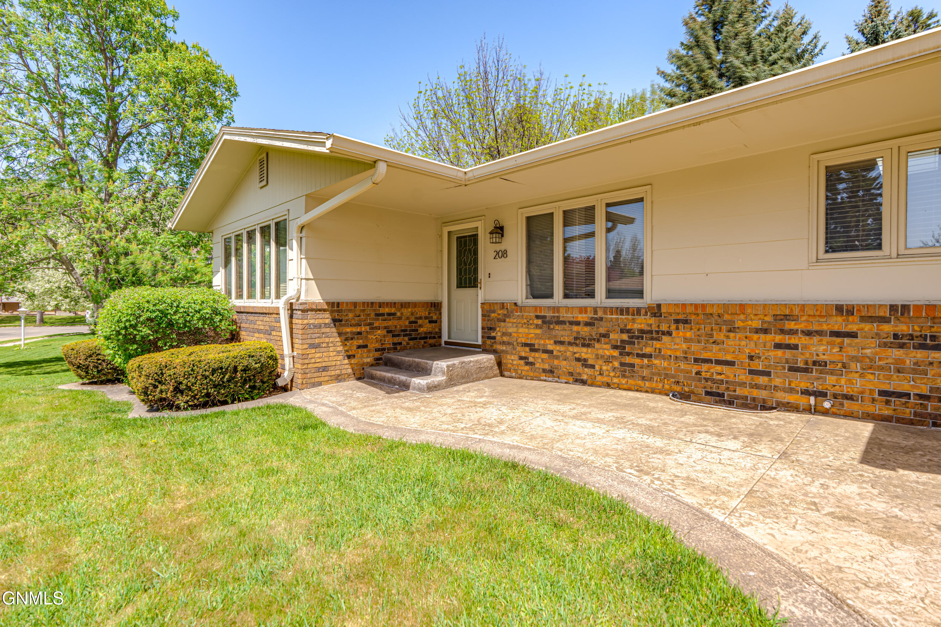 208 Redstone Drive