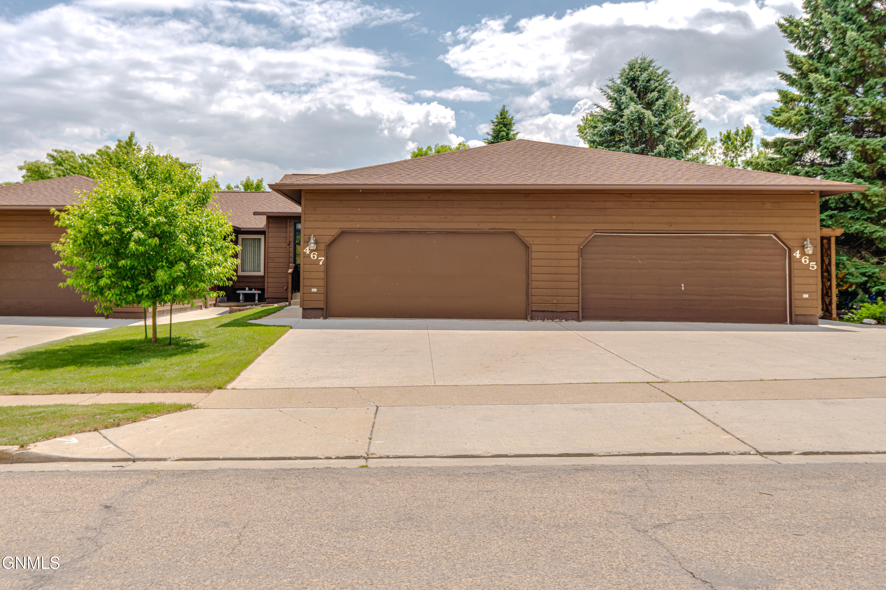 467 E Brandon Drive