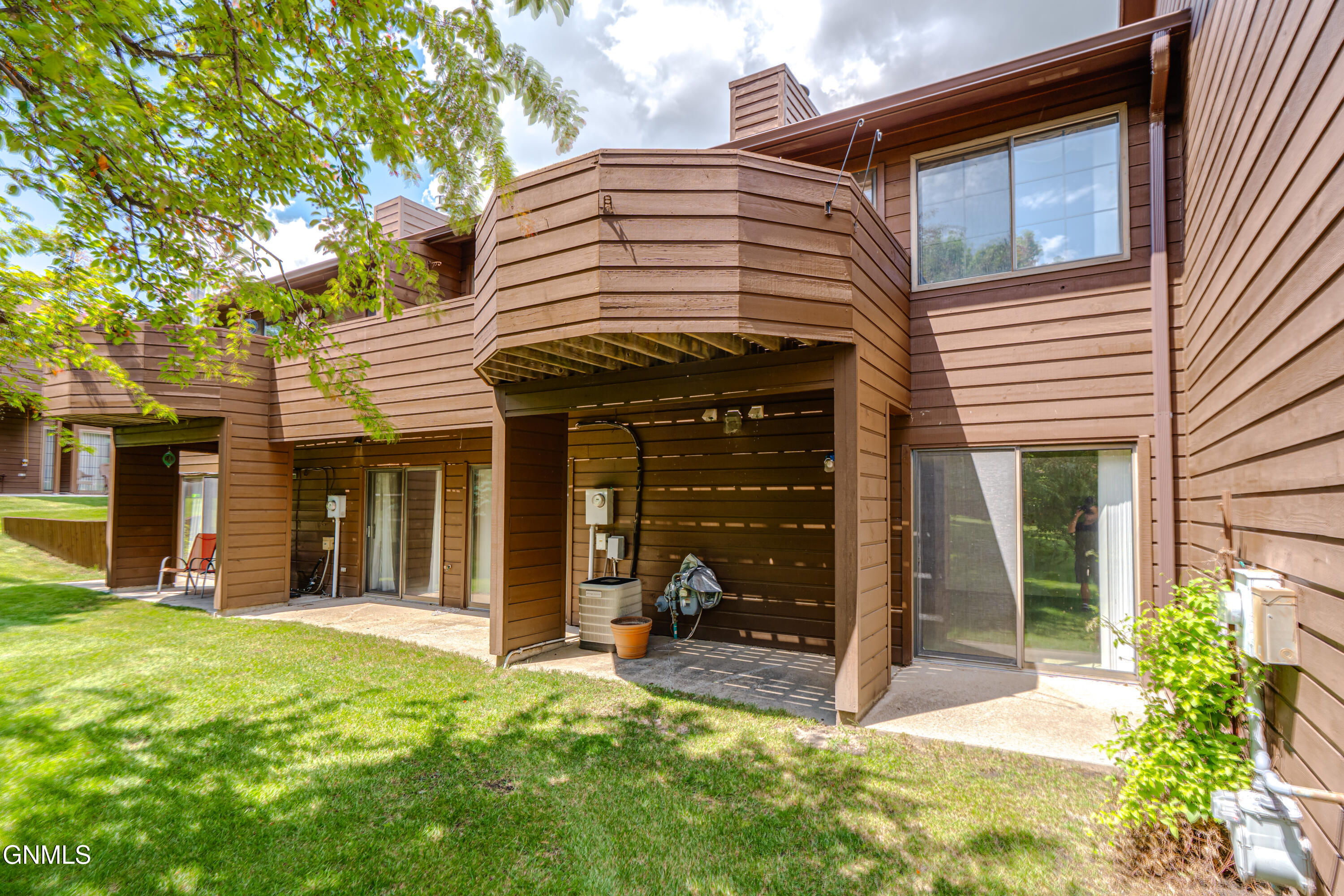 467 E Brandon Drive