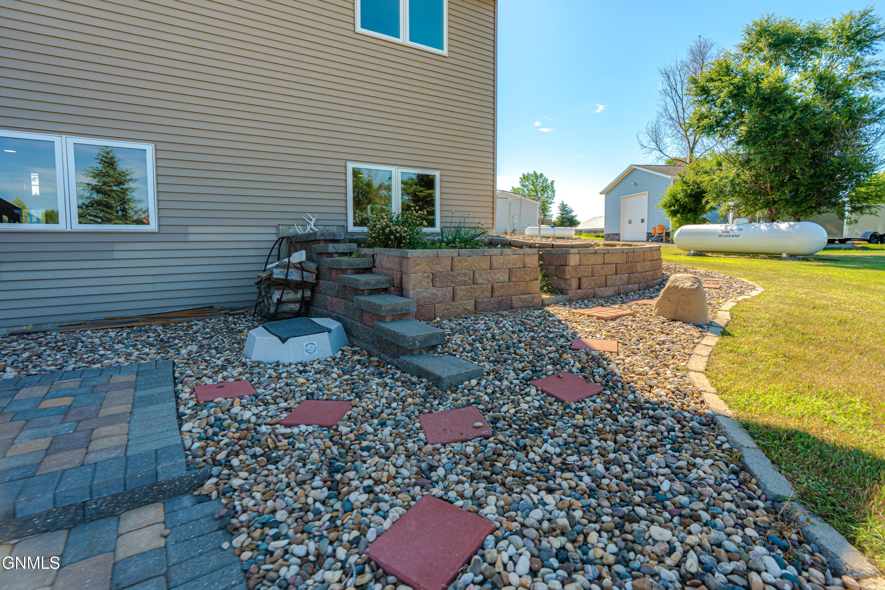 10001 Pond Place