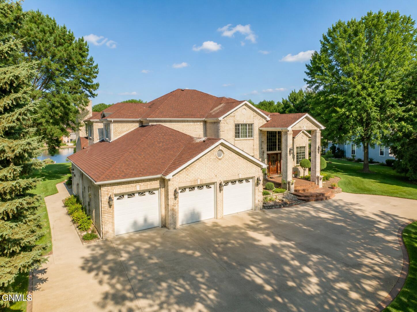 2023 Harbor Drive