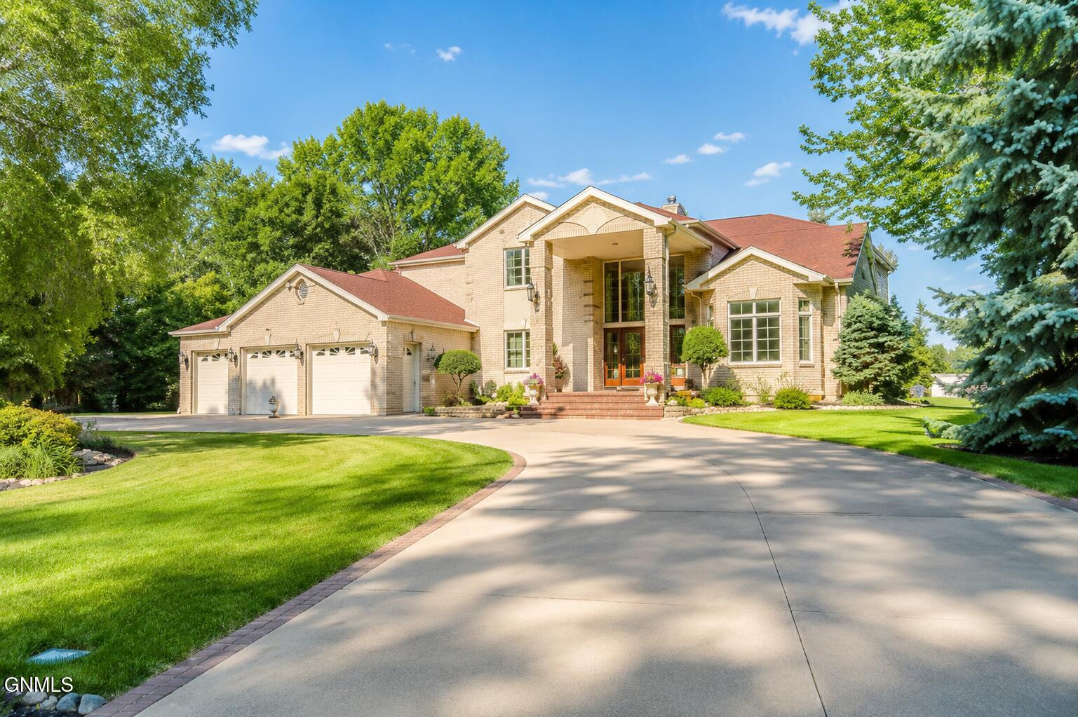 2023 Harbor Drive