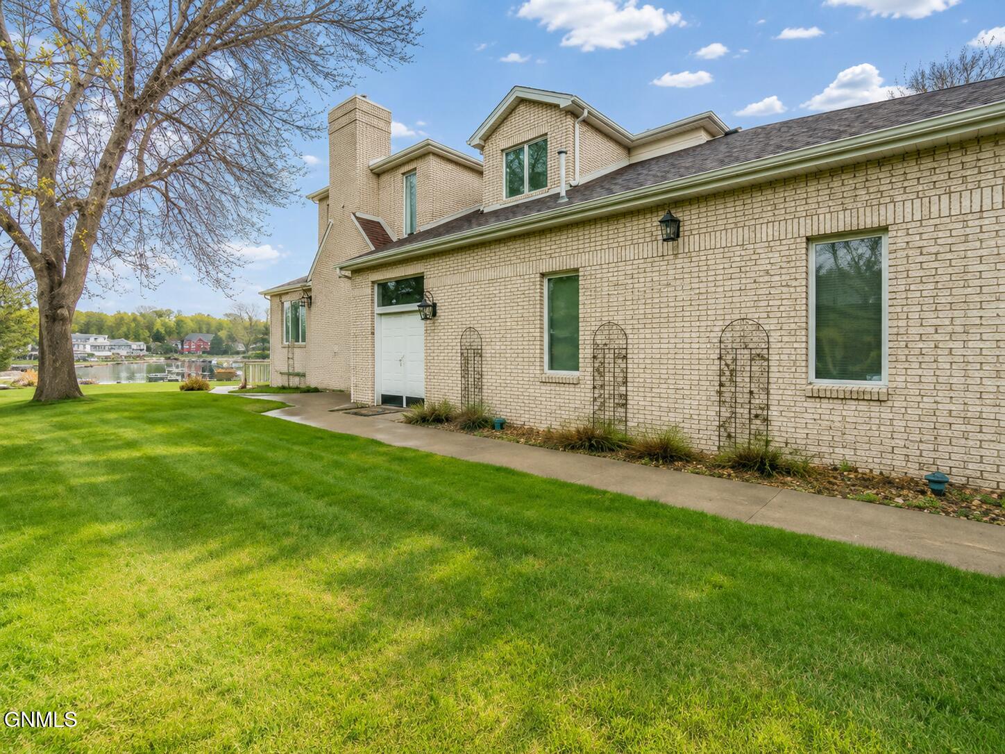 2023 Harbor Drive