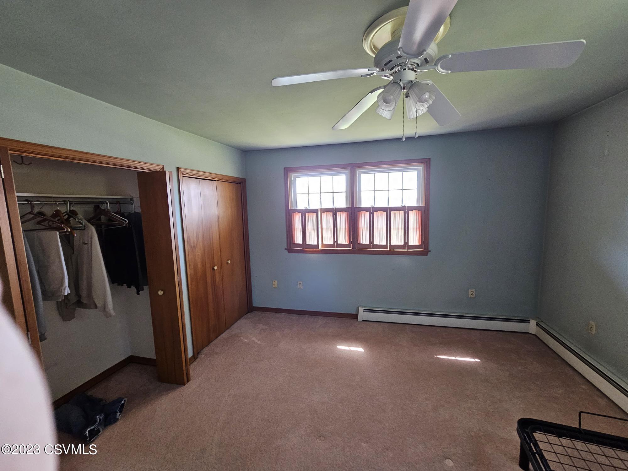 971 SKYVIEW Drive