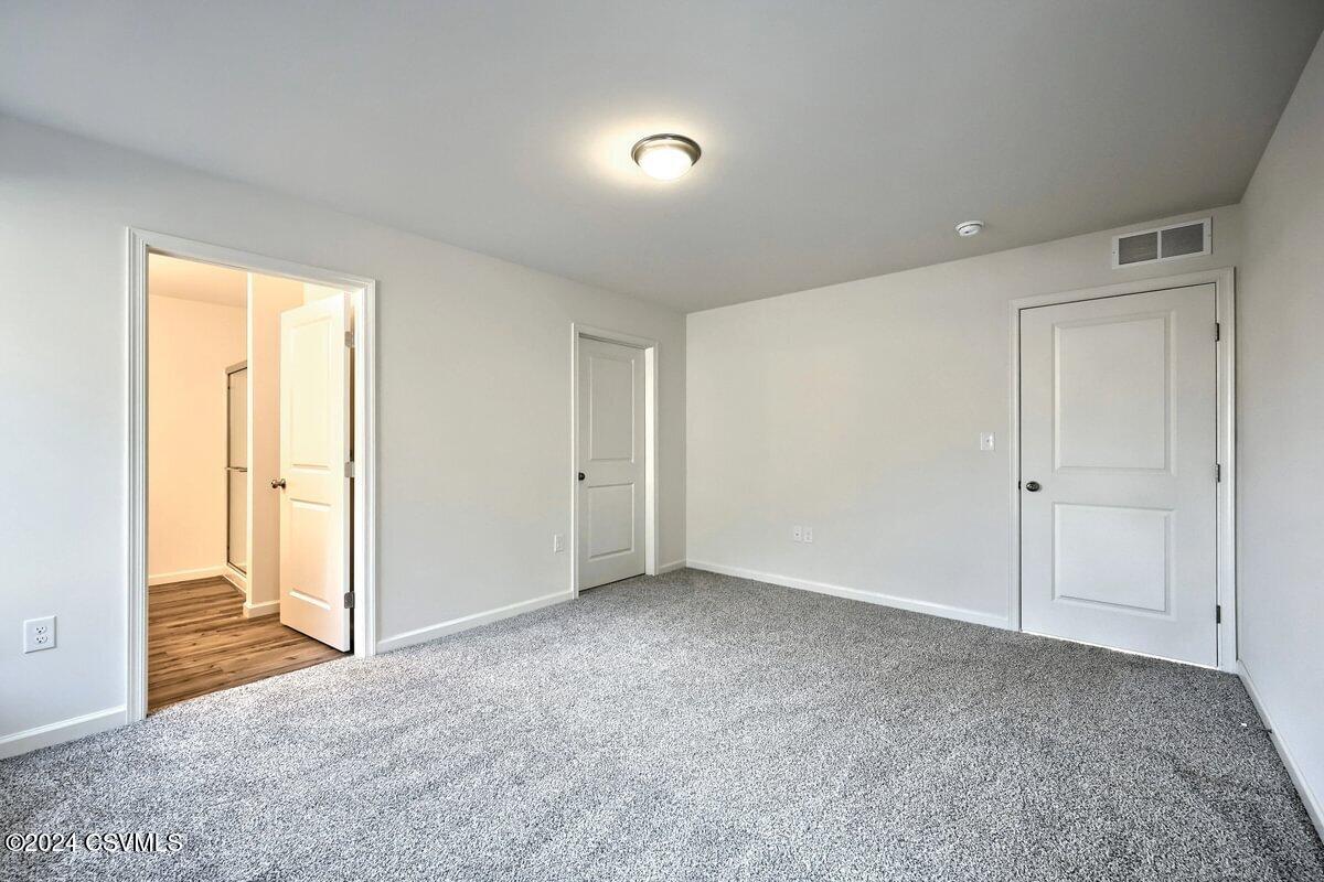 150 LAUREL RUN Circle