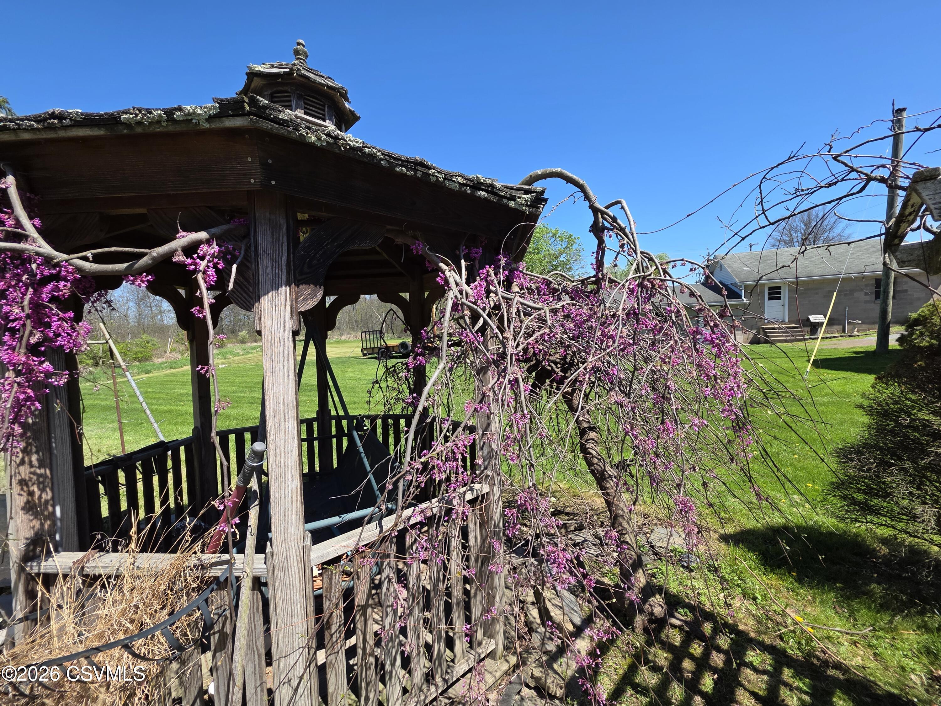 47 STRAWBERRY RIDGE Road
