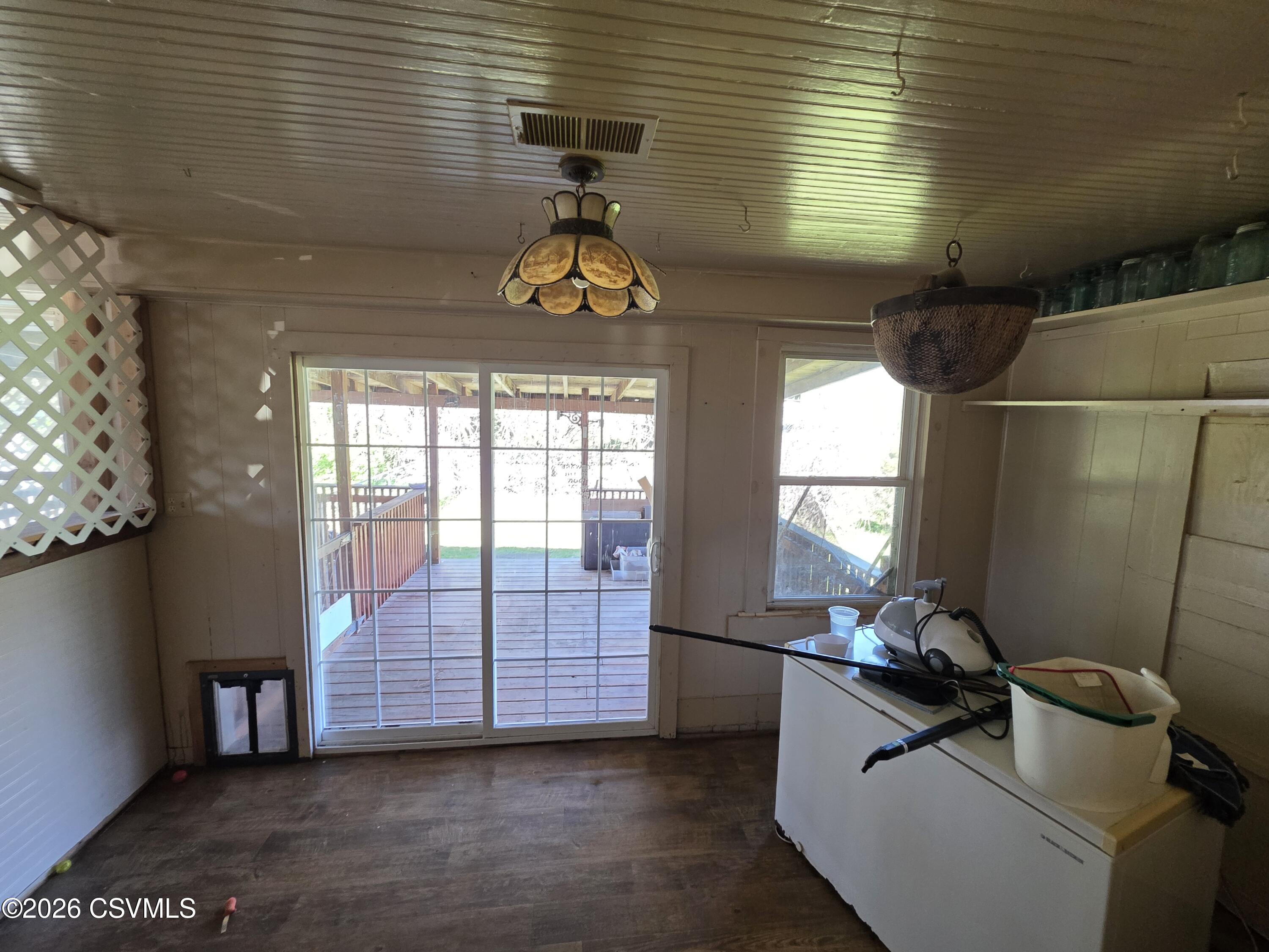 47 STRAWBERRY RIDGE Road