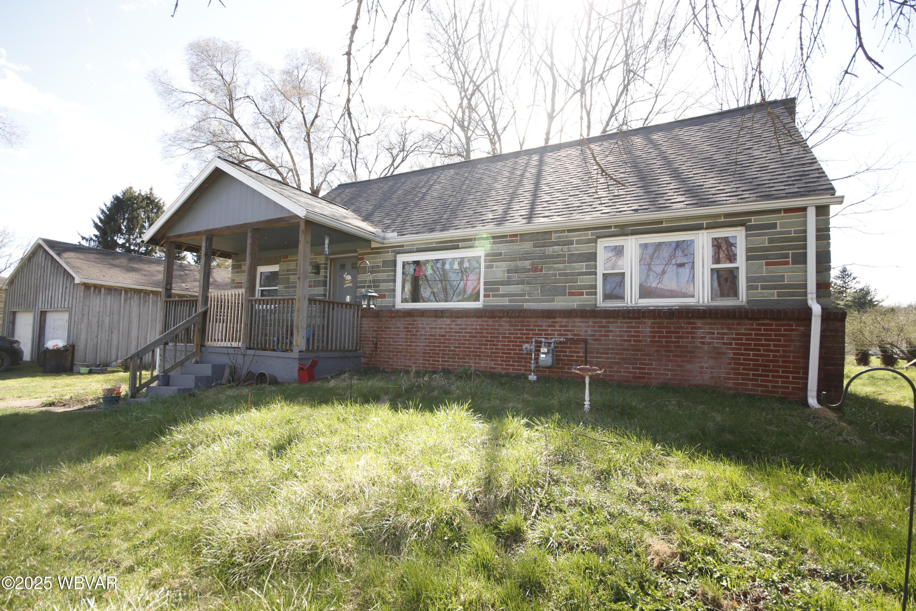 3575 LINN STREET