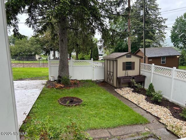 716 CEMETERY STREET