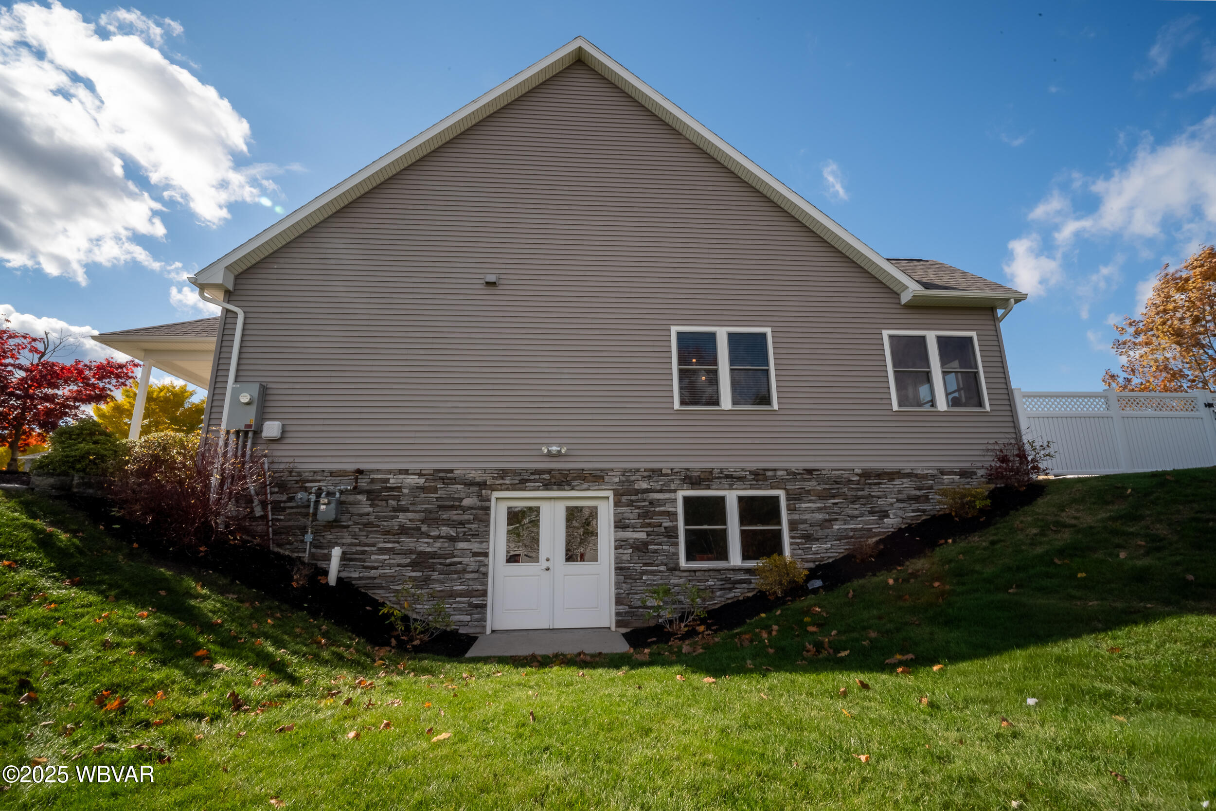 203 FOX HOLLOW ROAD
