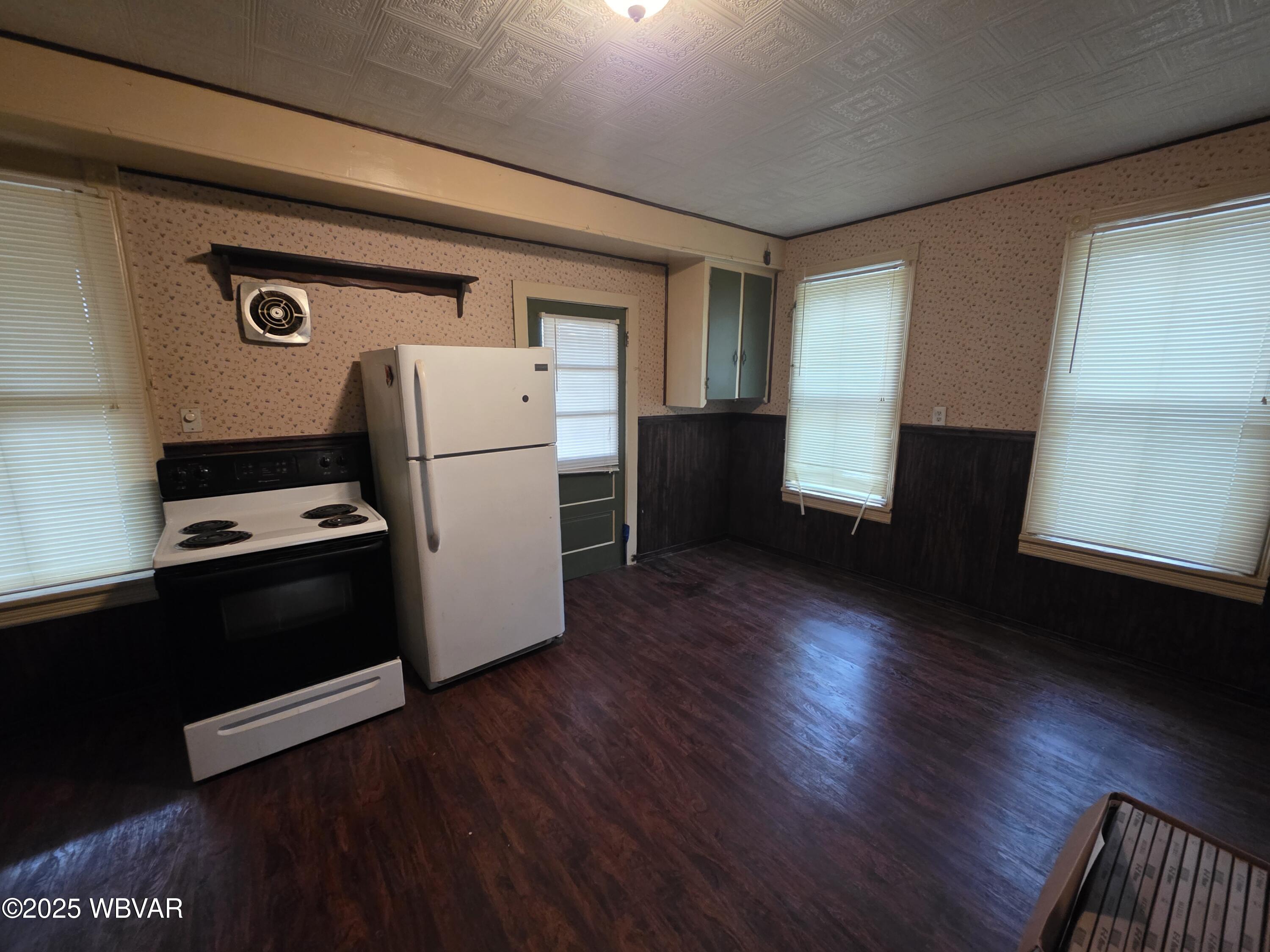 345-347 HASTINGS STREET, S. Williamsport