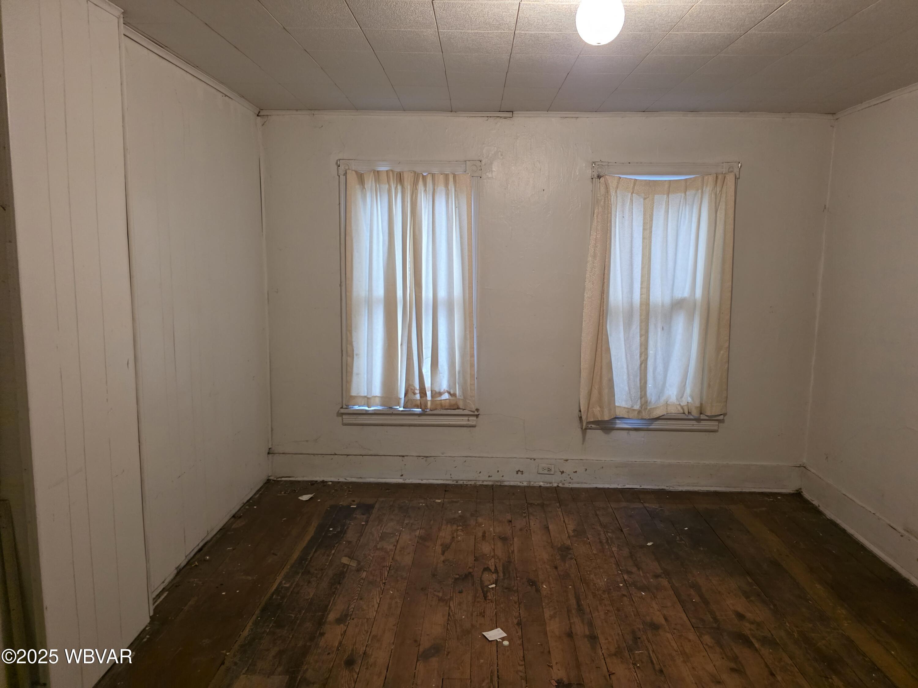 345-347 HASTINGS STREET, S. Williamsport