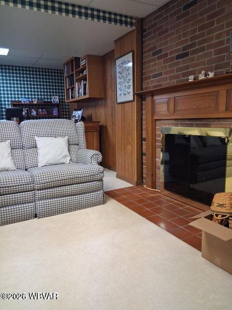 2515 N HILLS DRIVE