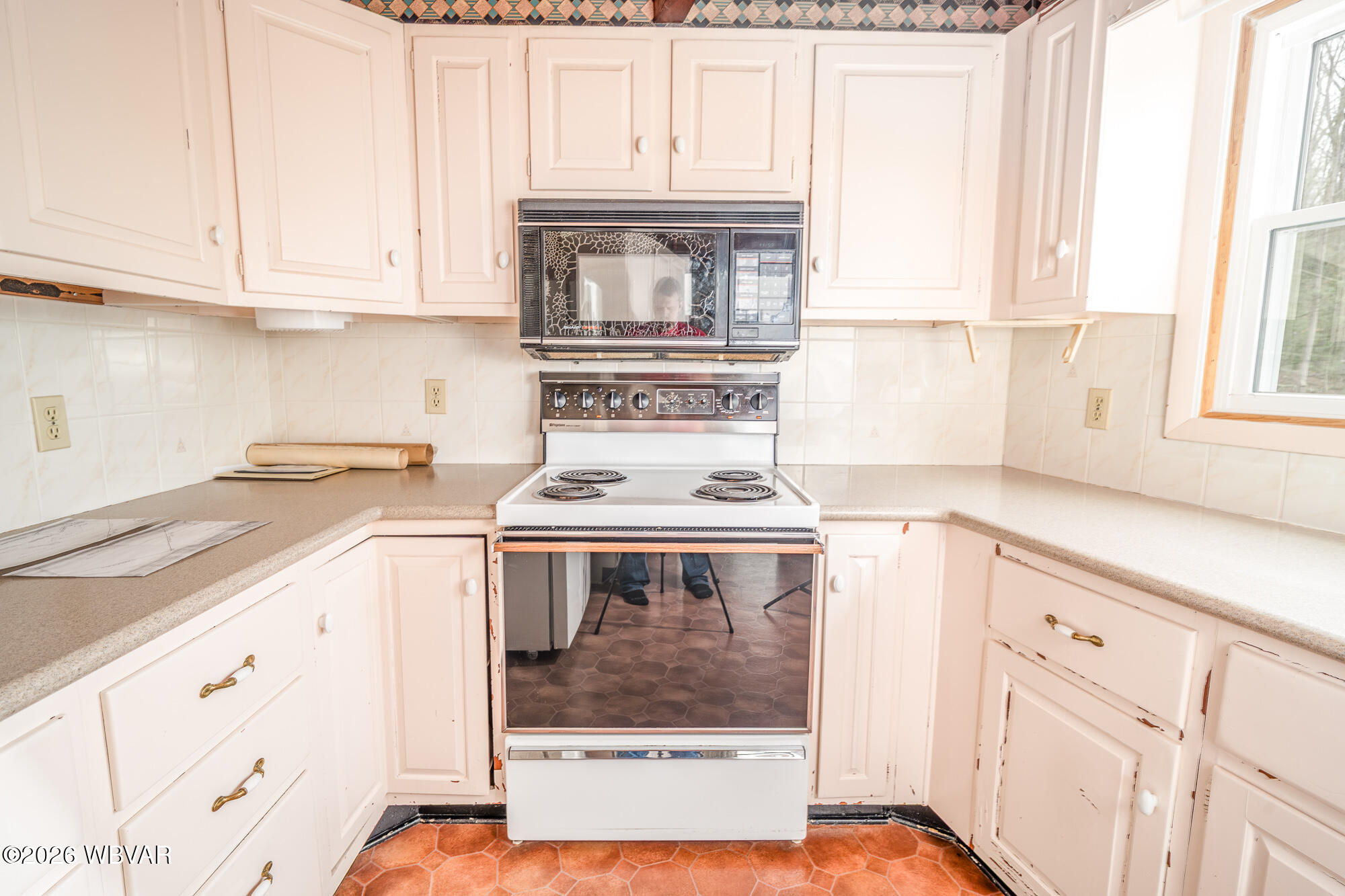 527 CONRAD HILL ROAD