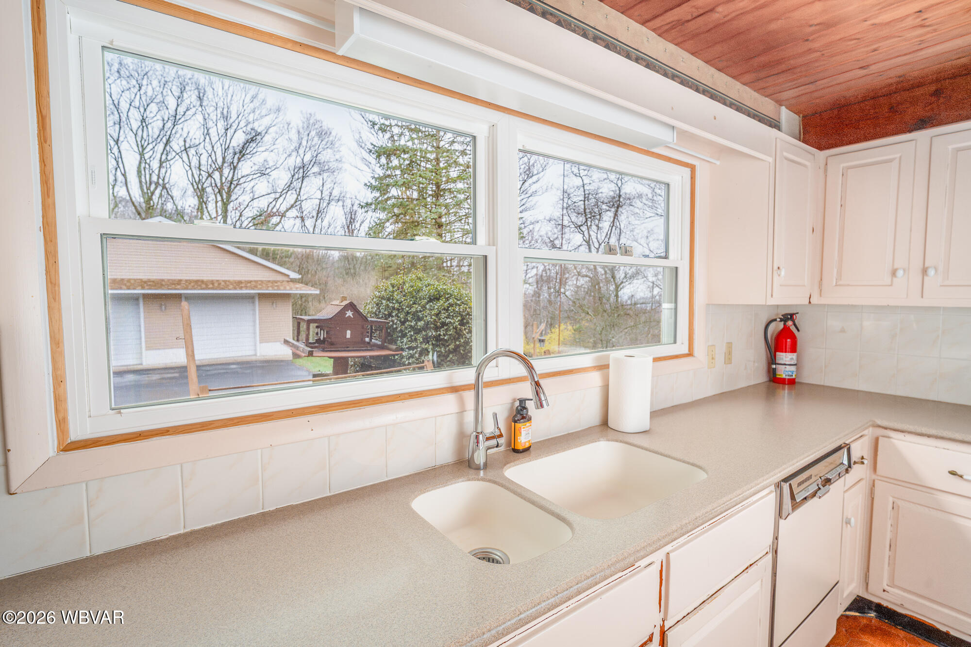 527 CONRAD HILL ROAD