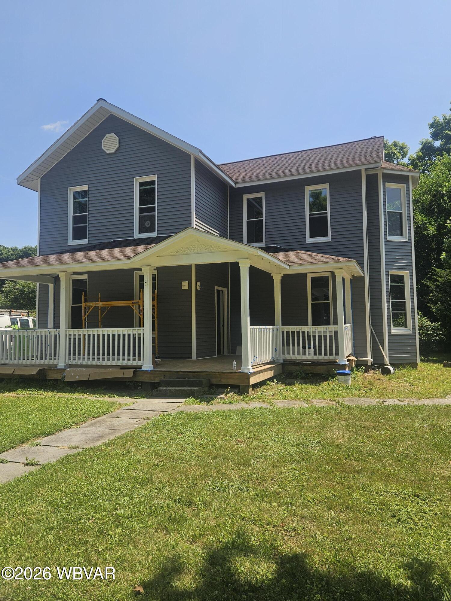 158 CENTER STREET