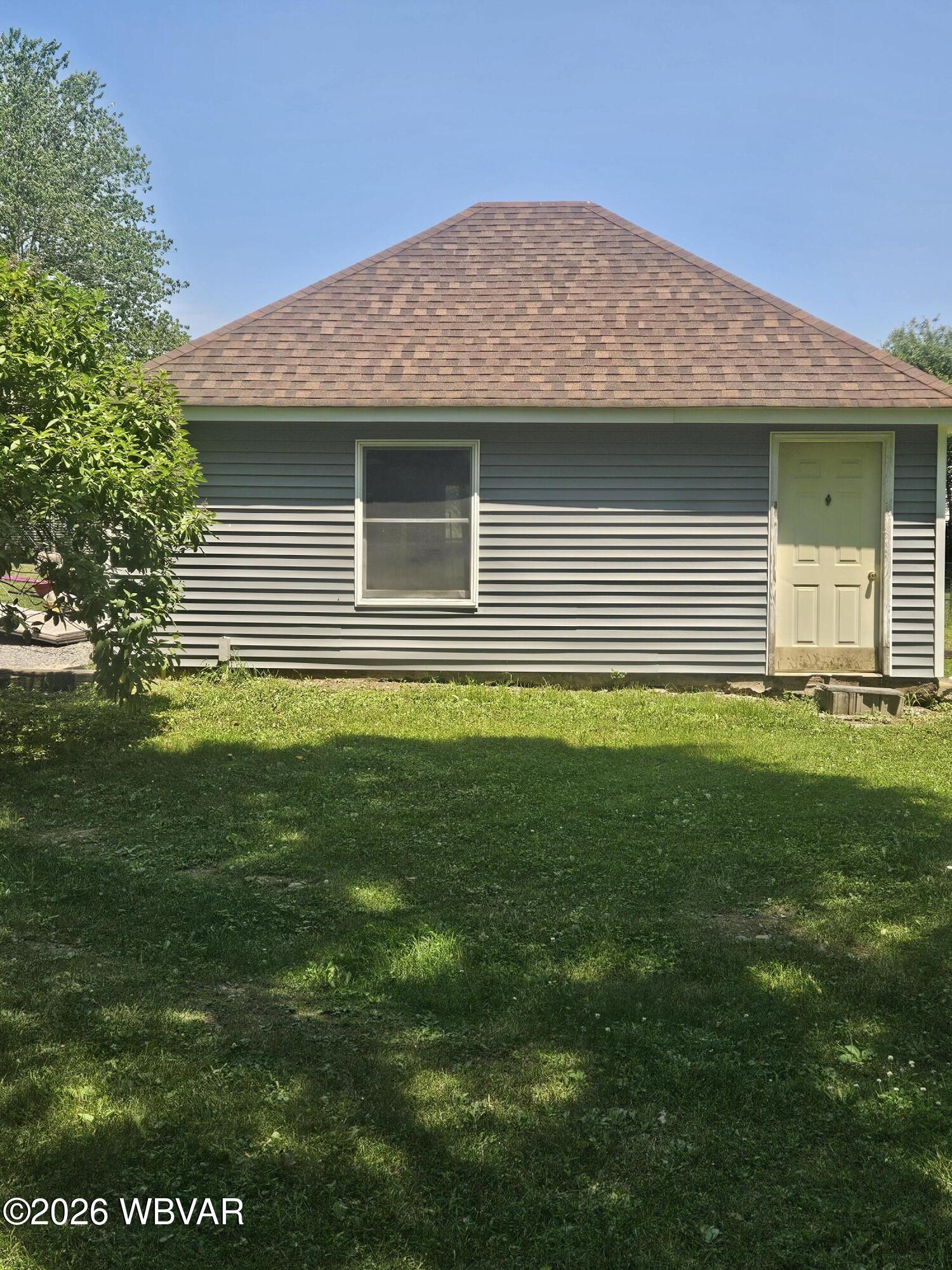 158 CENTER STREET
