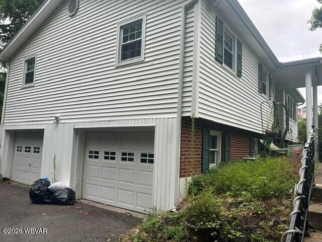 339 STERLING DRIVE