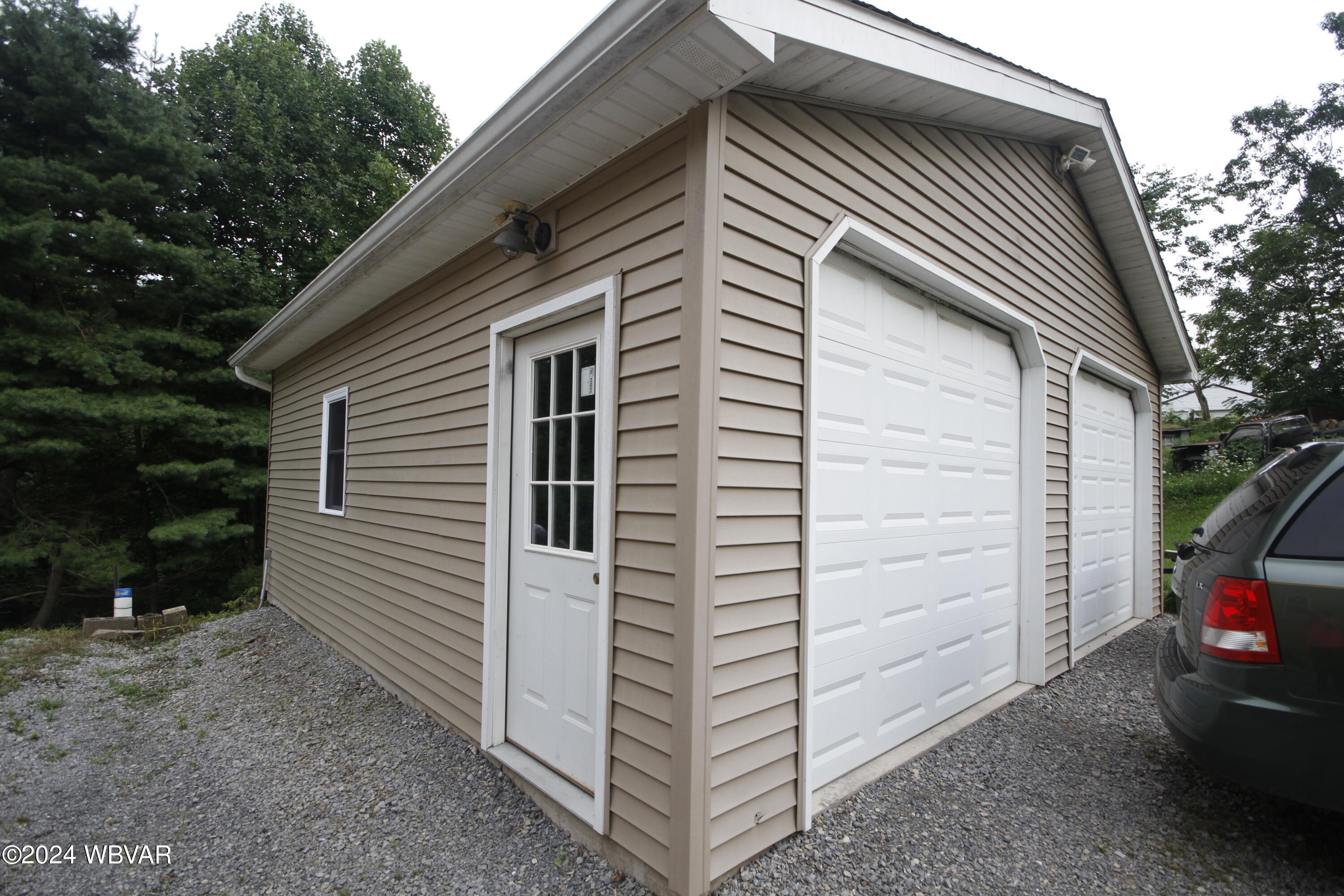 1060 NEUHARD ROAD