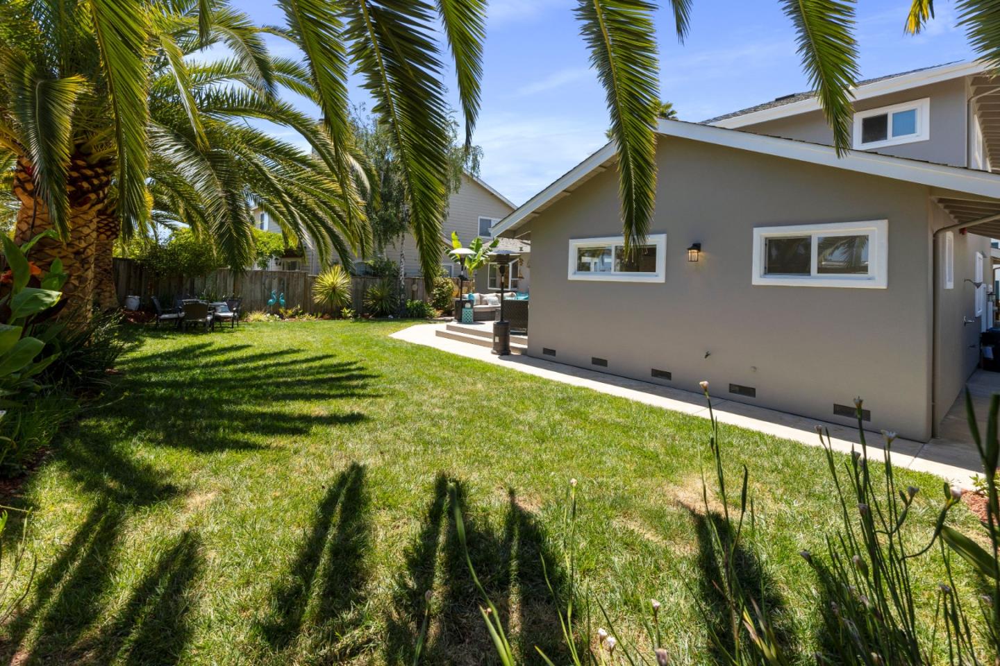 1454 Avila AVE