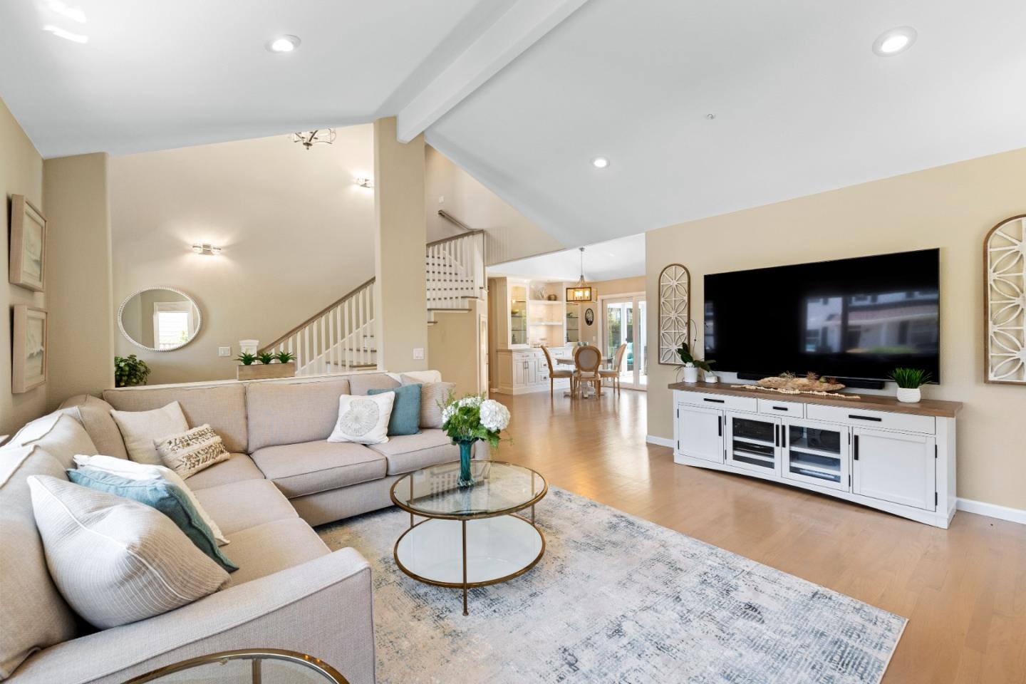 1454 Avila AVE