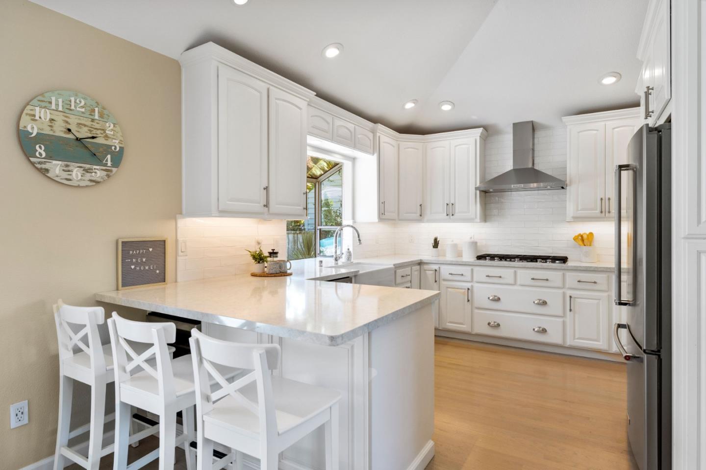 1454 Avila AVE
