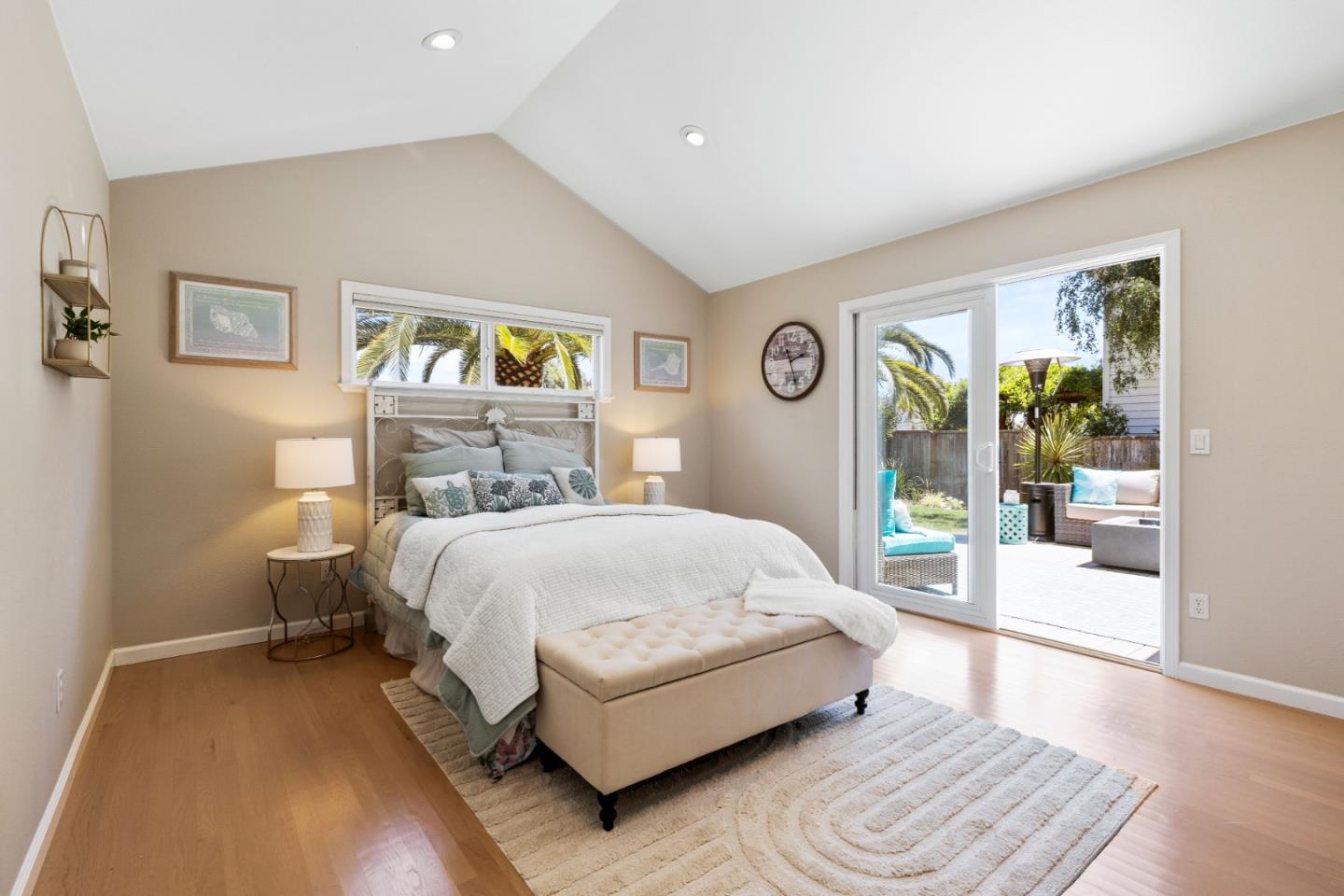 1454 Avila AVE