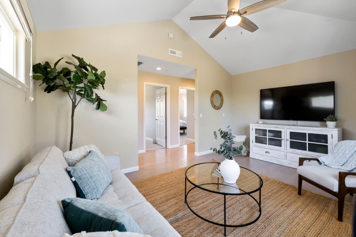 1454 Avila AVE