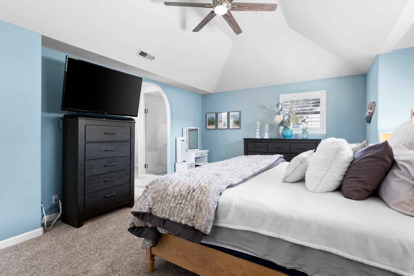 630 Cambria LN