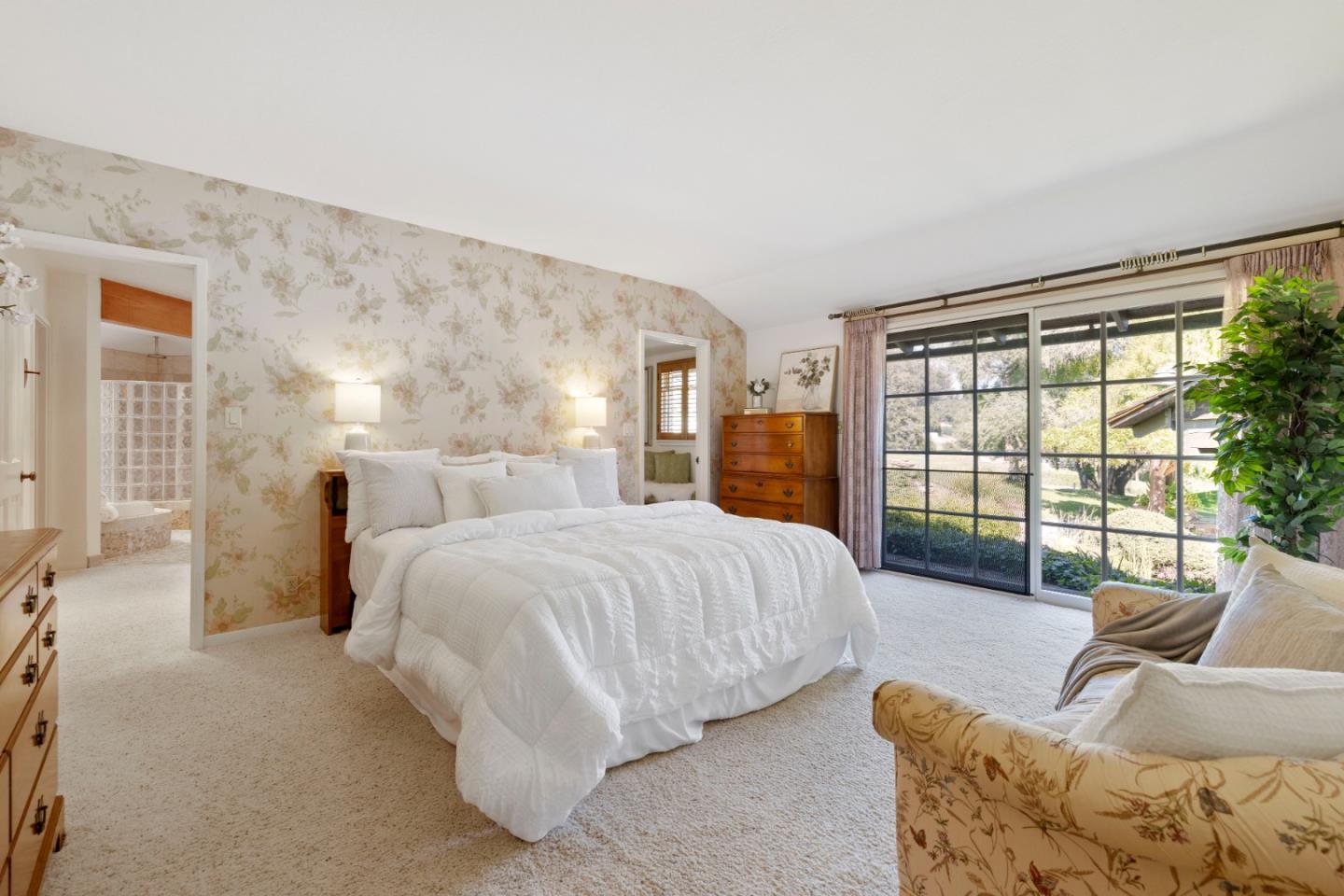 32 Pasatiempo DR