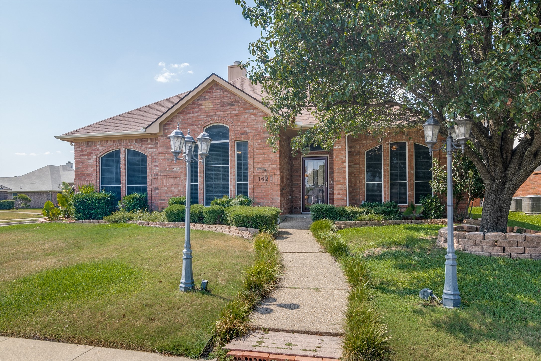 1620 Mercury Place