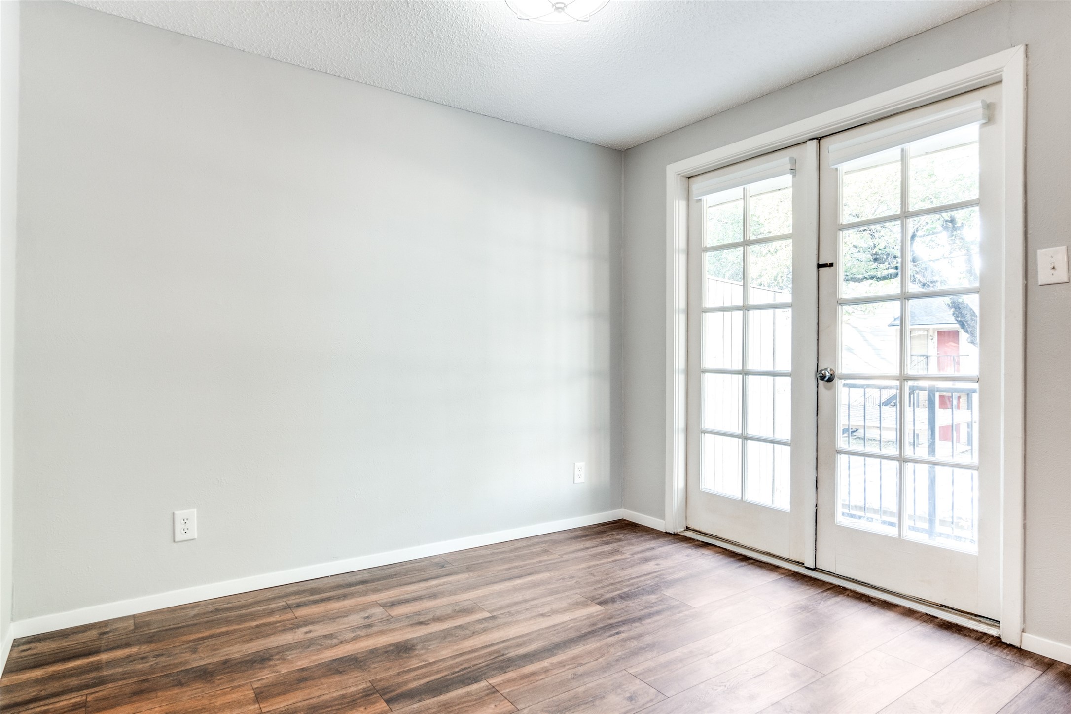 6646 E Lovers Lane 102
