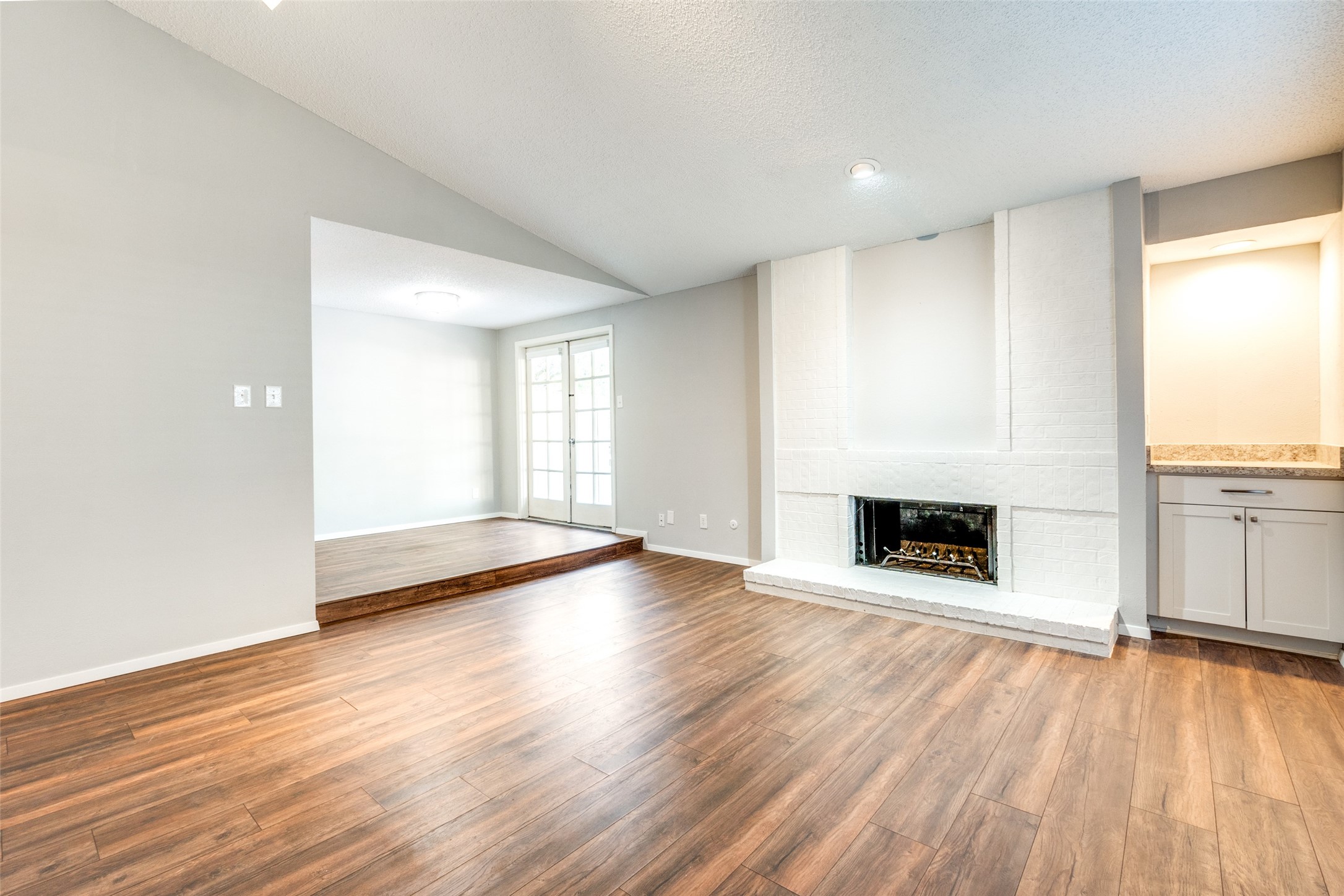 6646 E Lovers Lane 102
